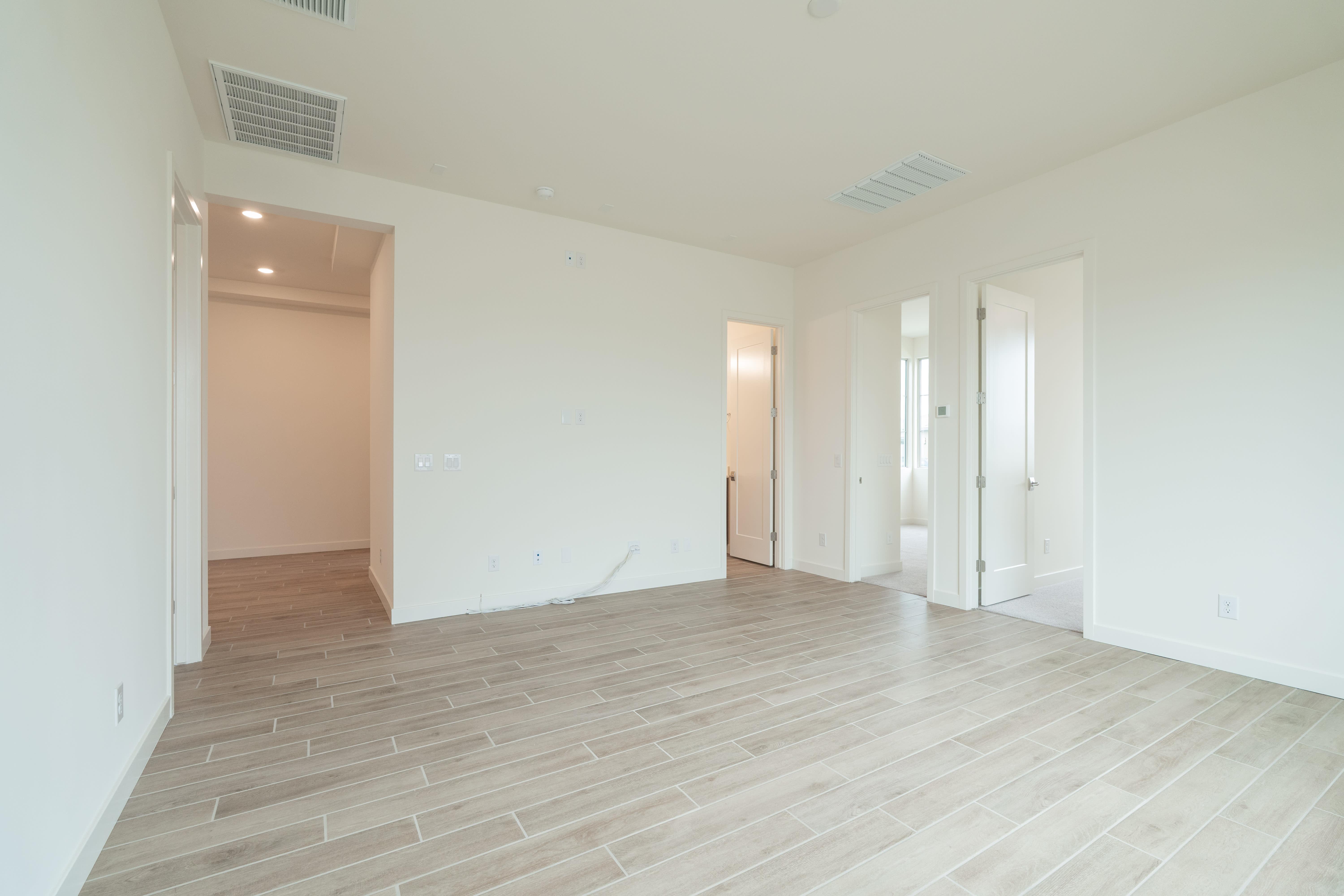 2603 E ALFONSO DR