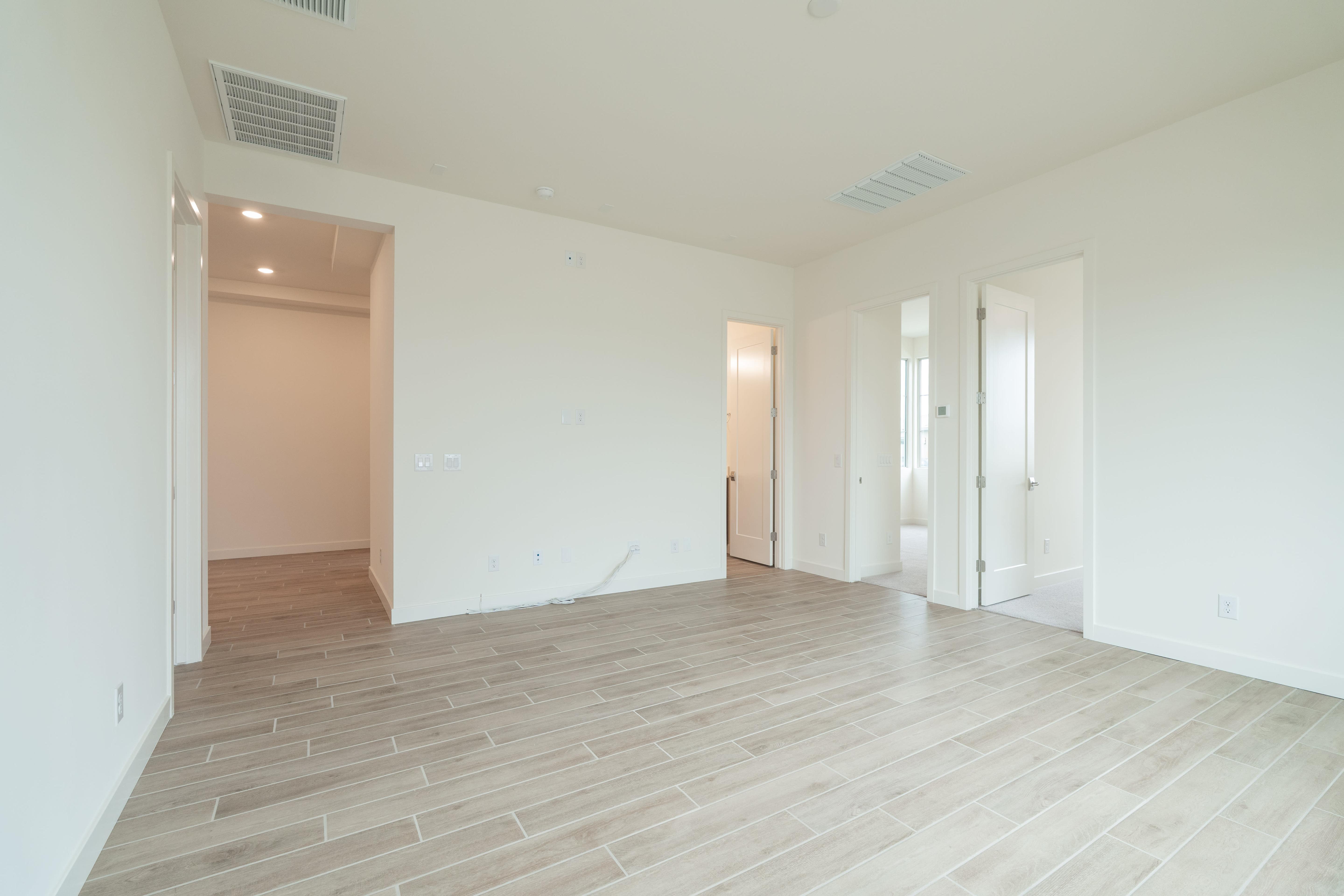 2603 E ALFONSO DR