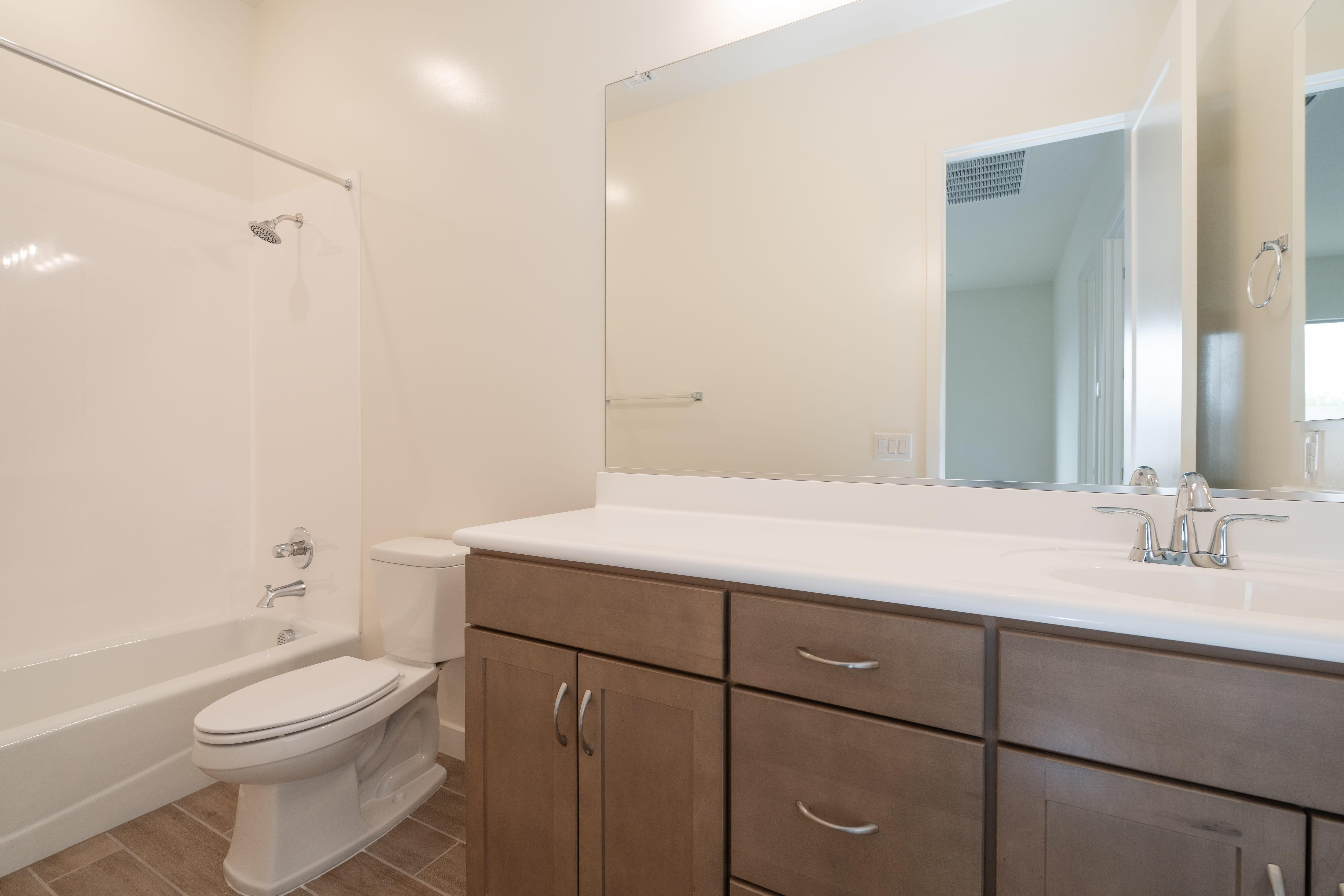 2603 E ALFONSO DR
