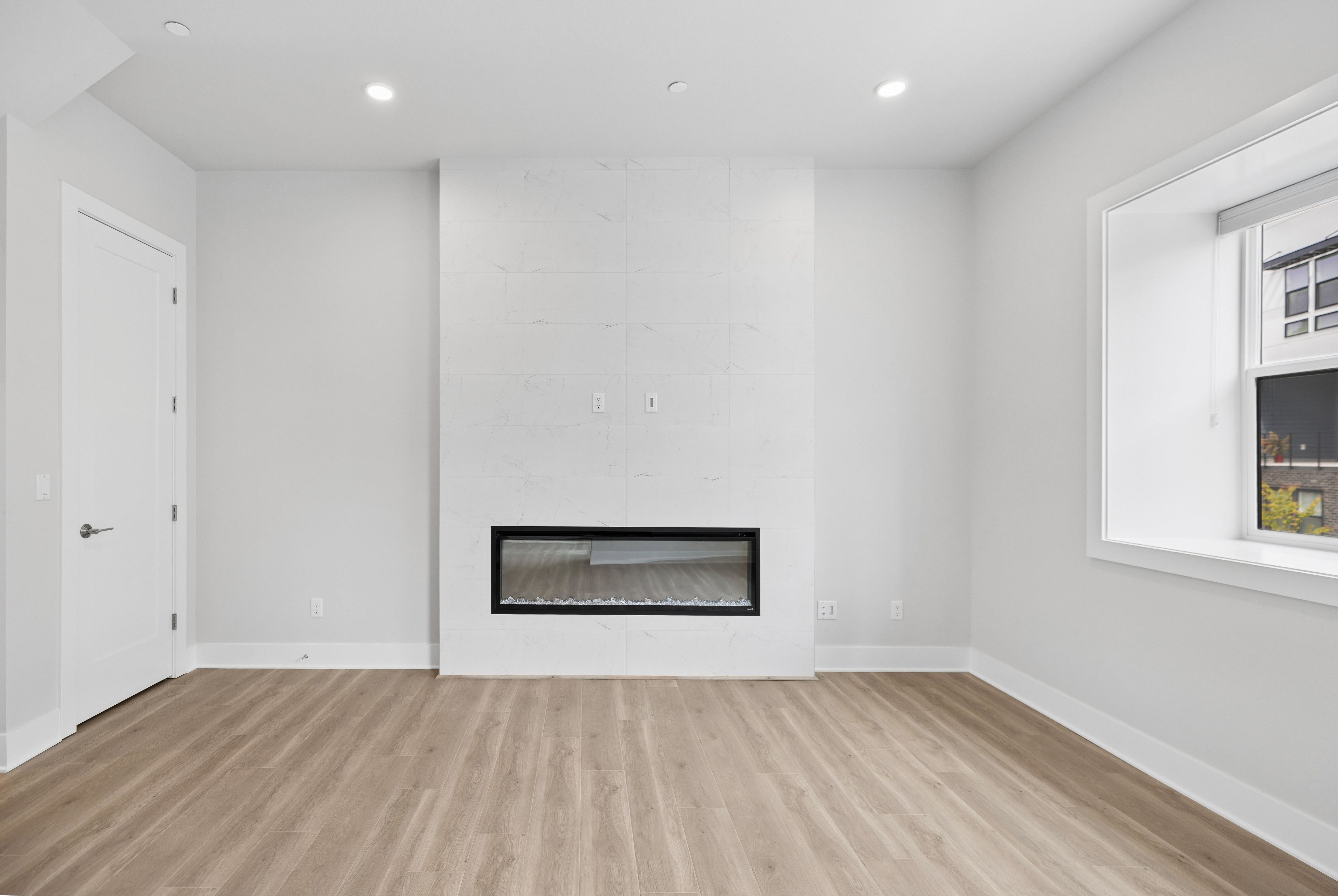 18809 99TH PL NE, UNIT B