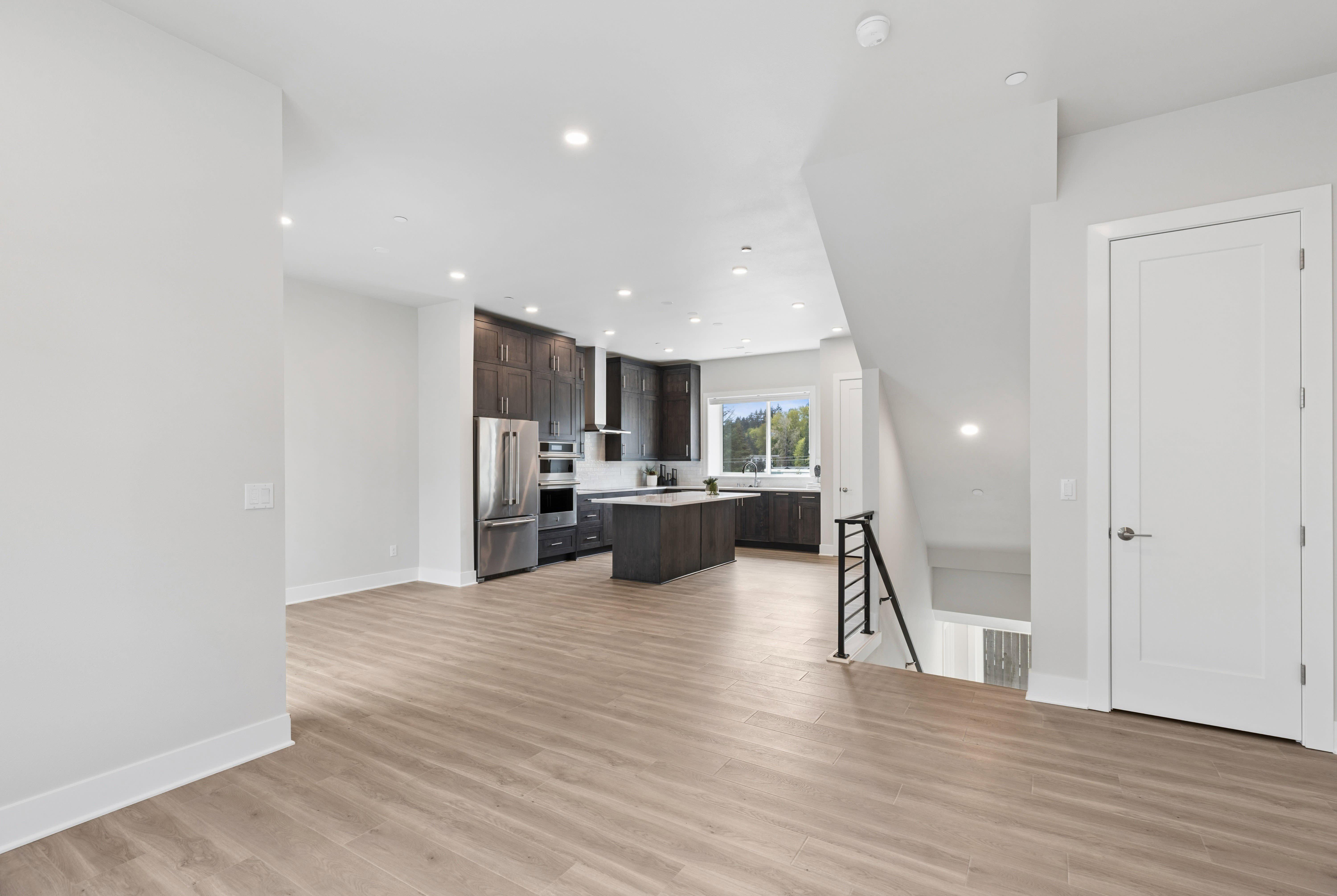 18809 99TH PL NE, UNIT B