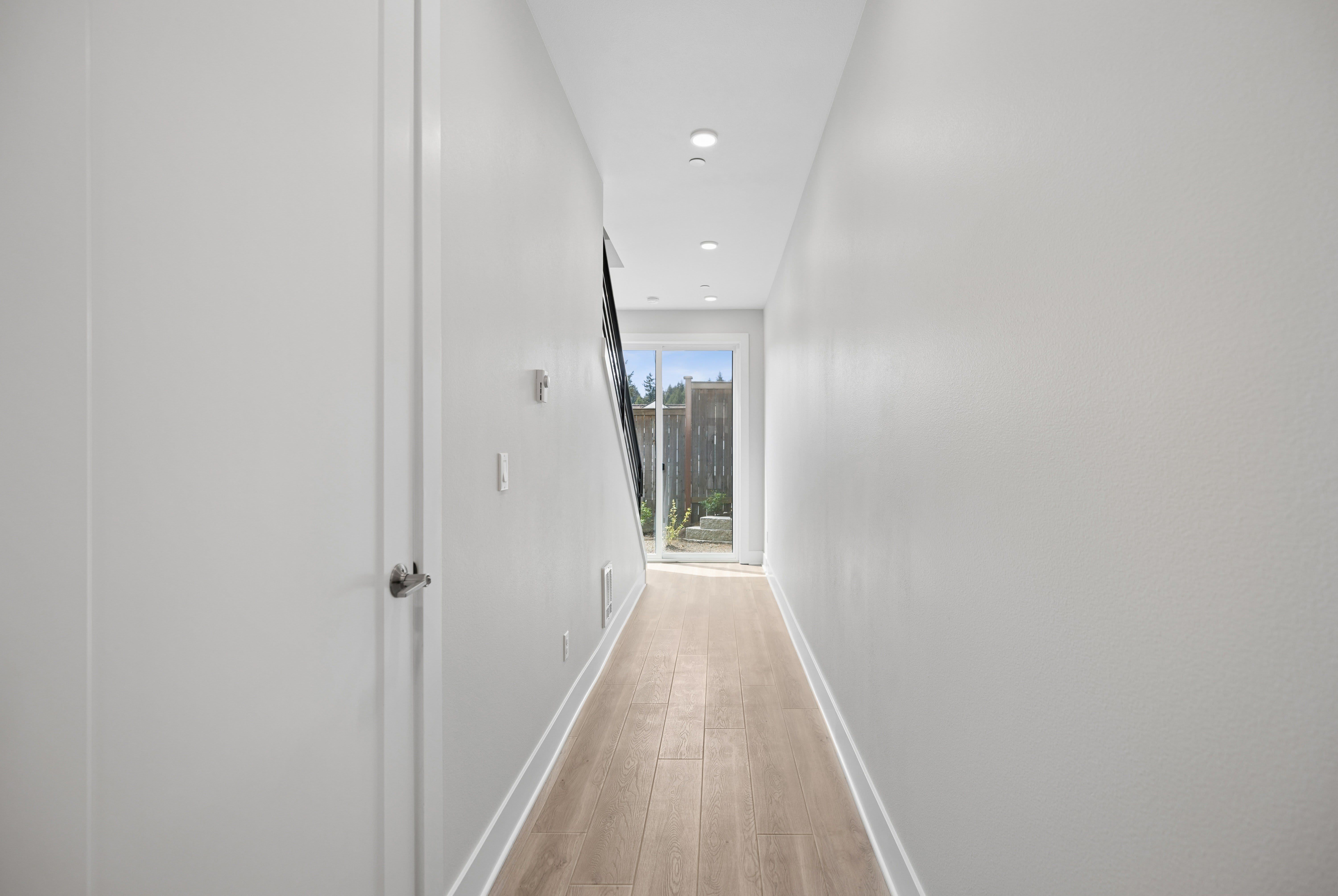 18809 99TH PL NE, UNIT B