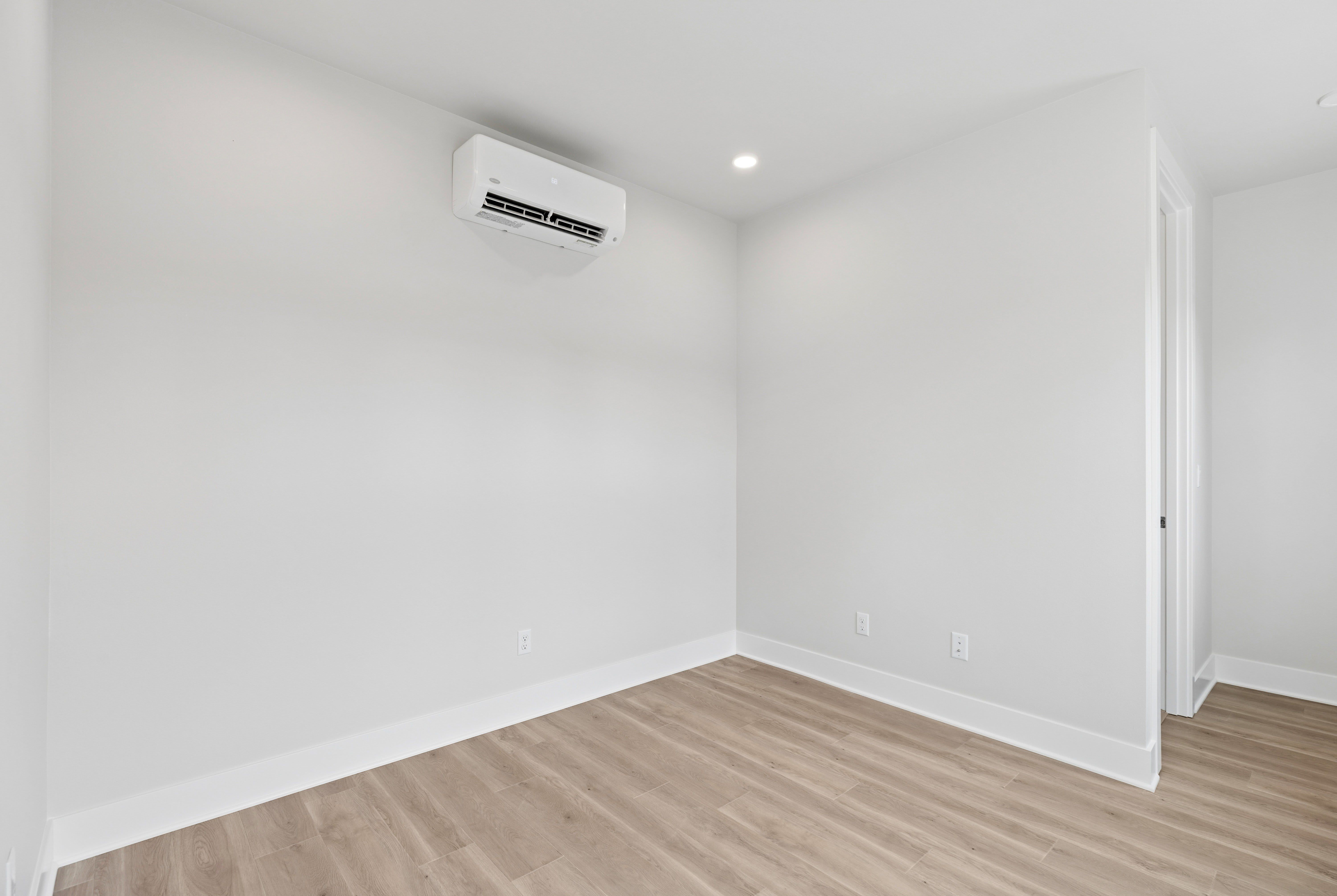 18809 99TH PL NE, UNIT B
