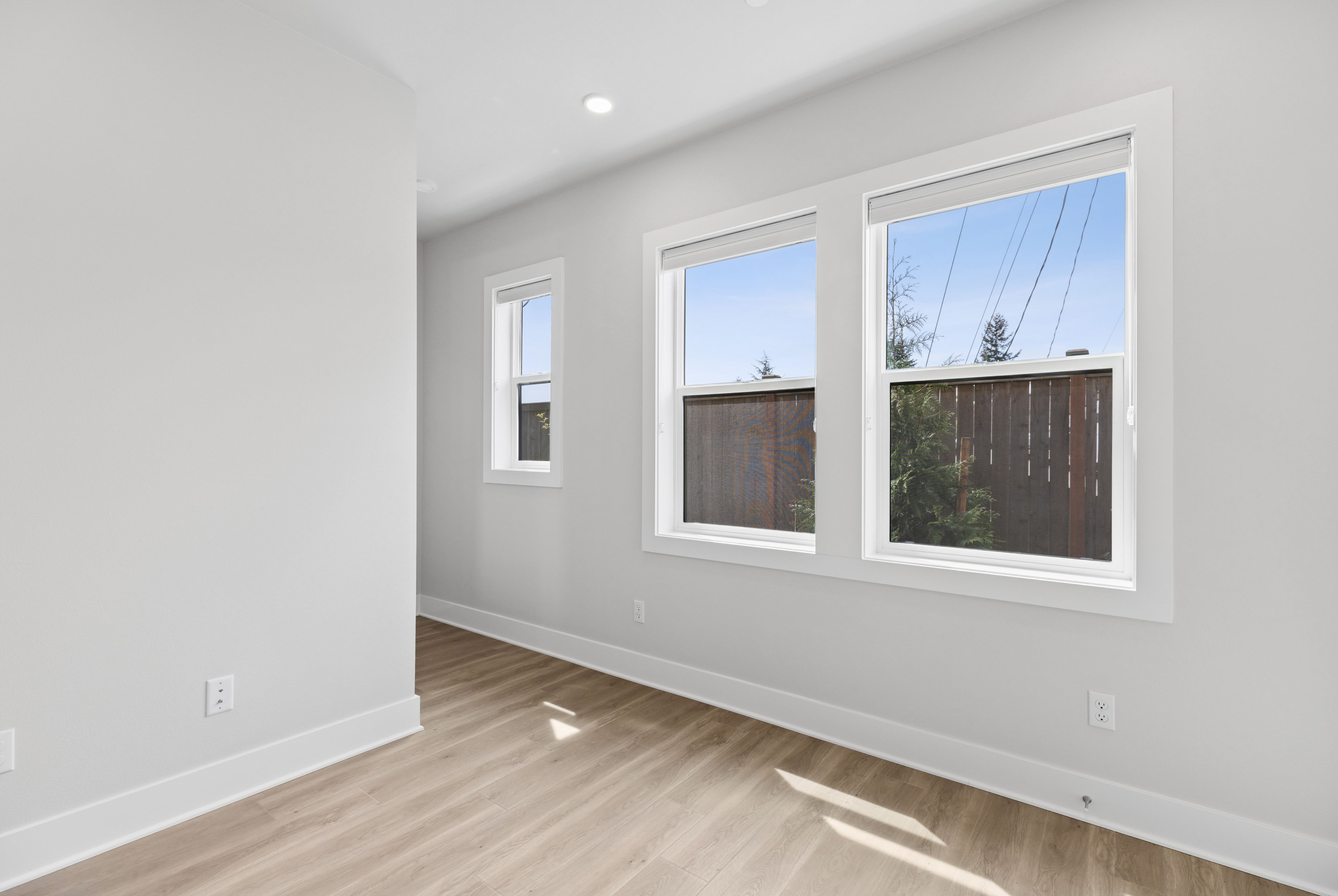 18809 99TH PL NE, UNIT B