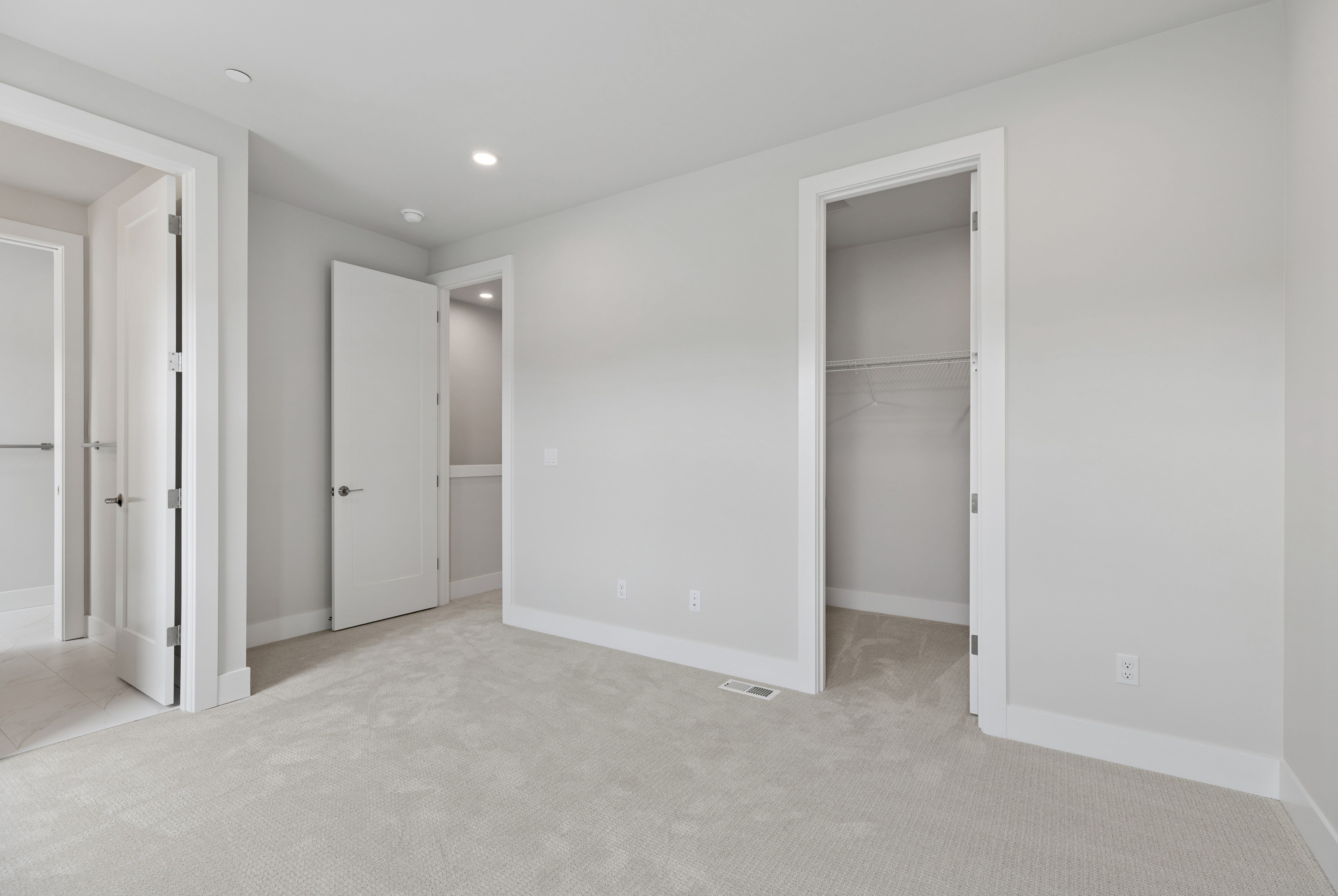 18809 99TH PL NE, UNIT B