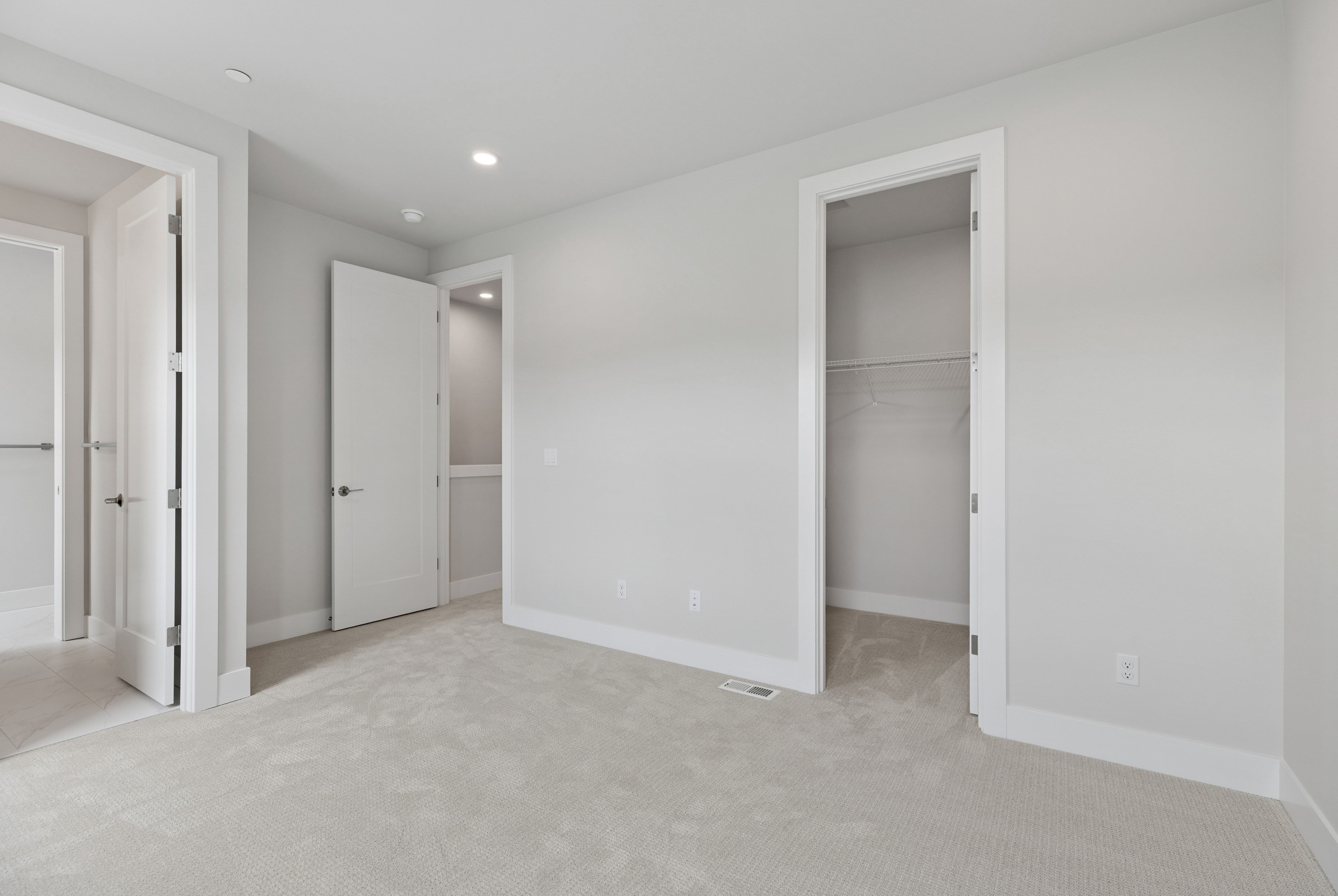 18809 99TH PL NE, UNIT B