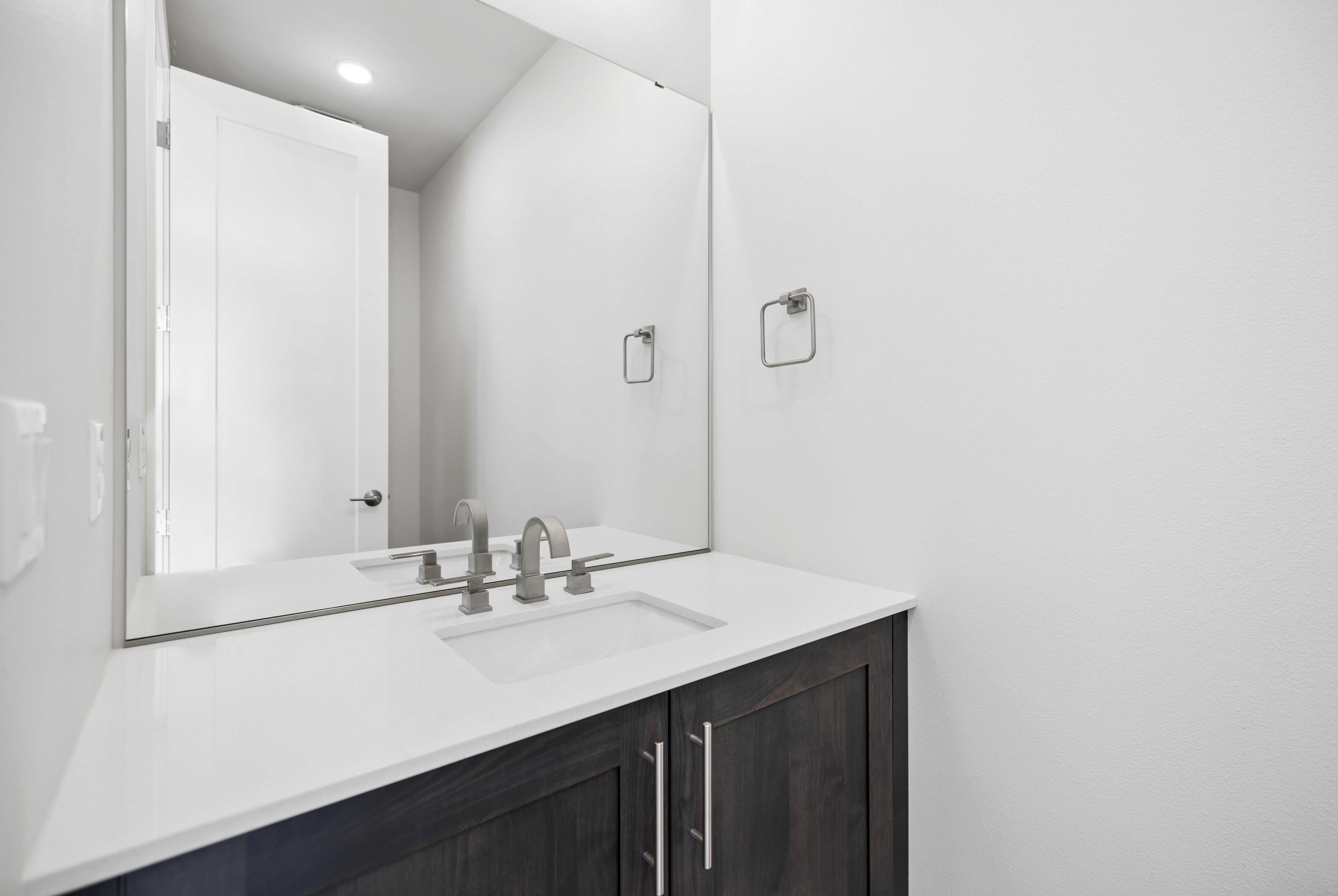 18809 99TH PL NE, UNIT B