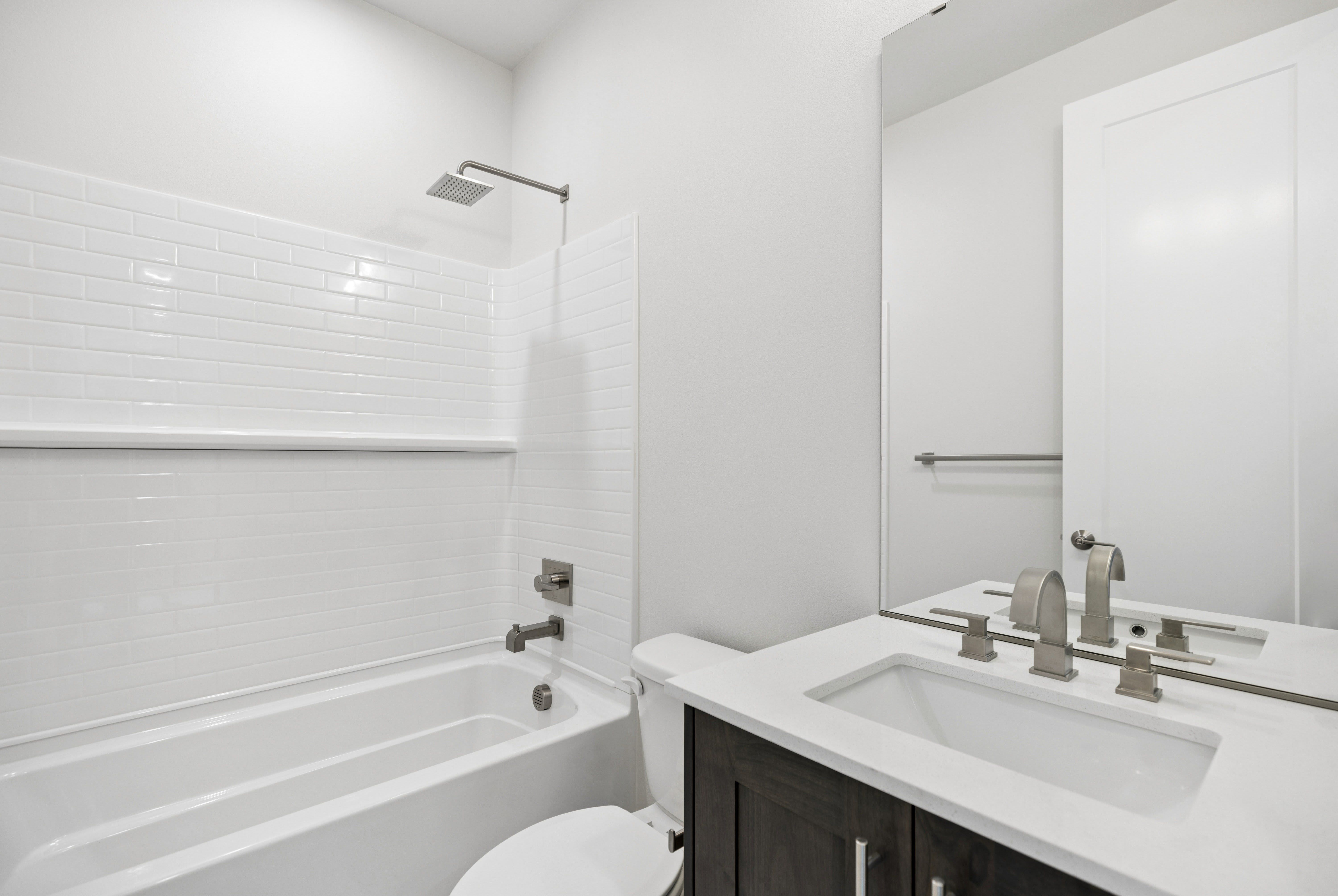 18809 99TH PL NE, UNIT B