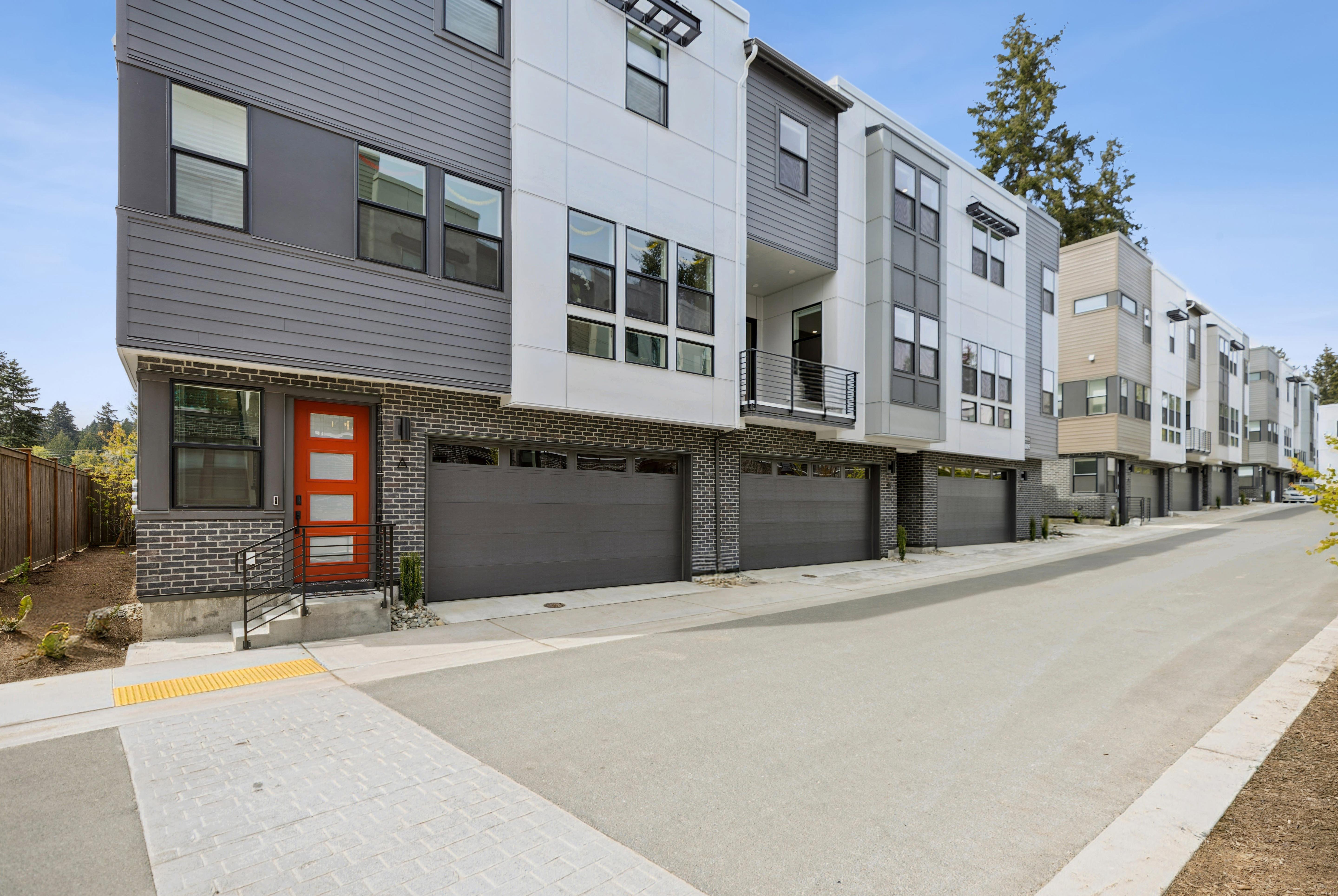 18809 99TH PL NE, UNIT B