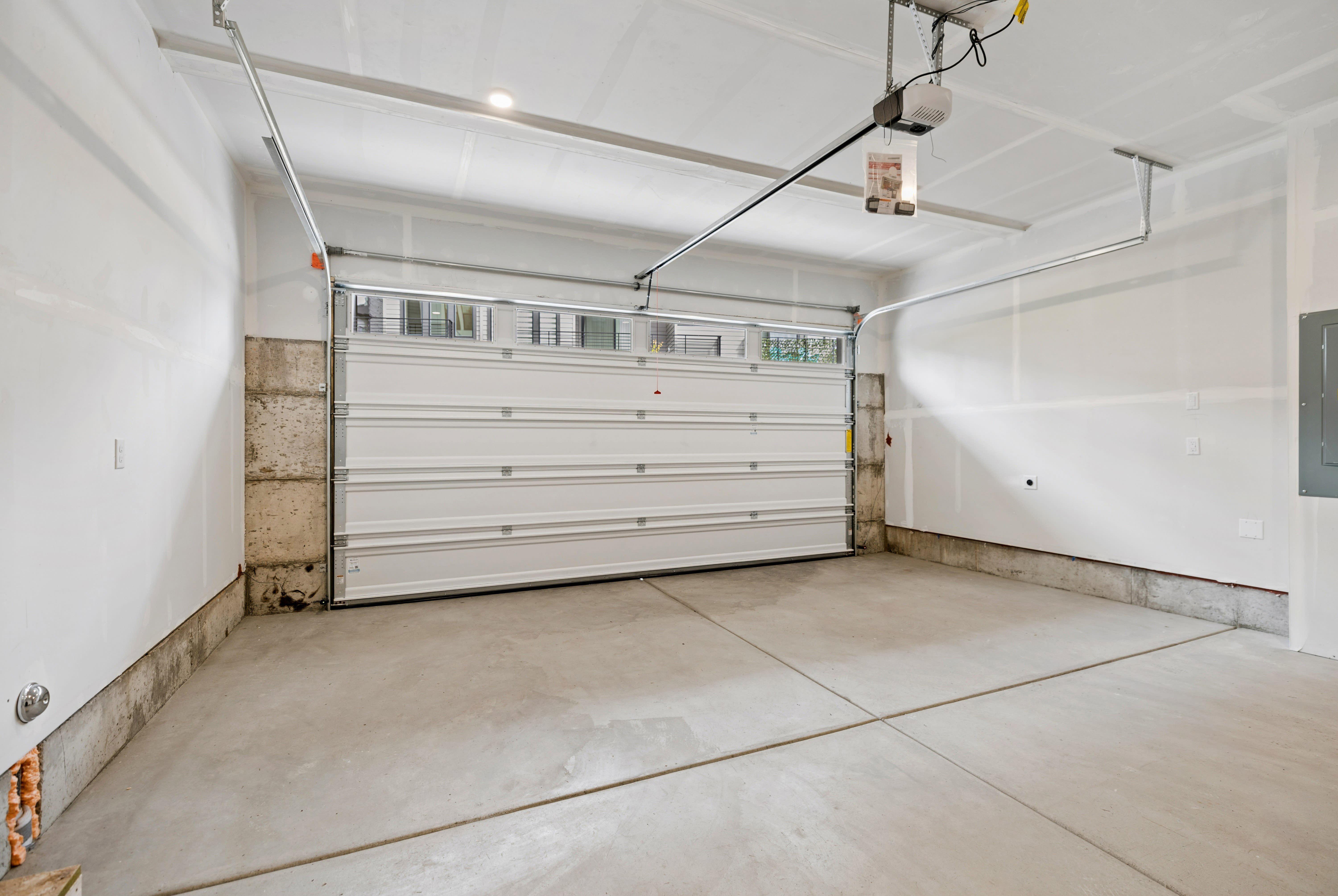 18809 99TH PL NE, UNIT B