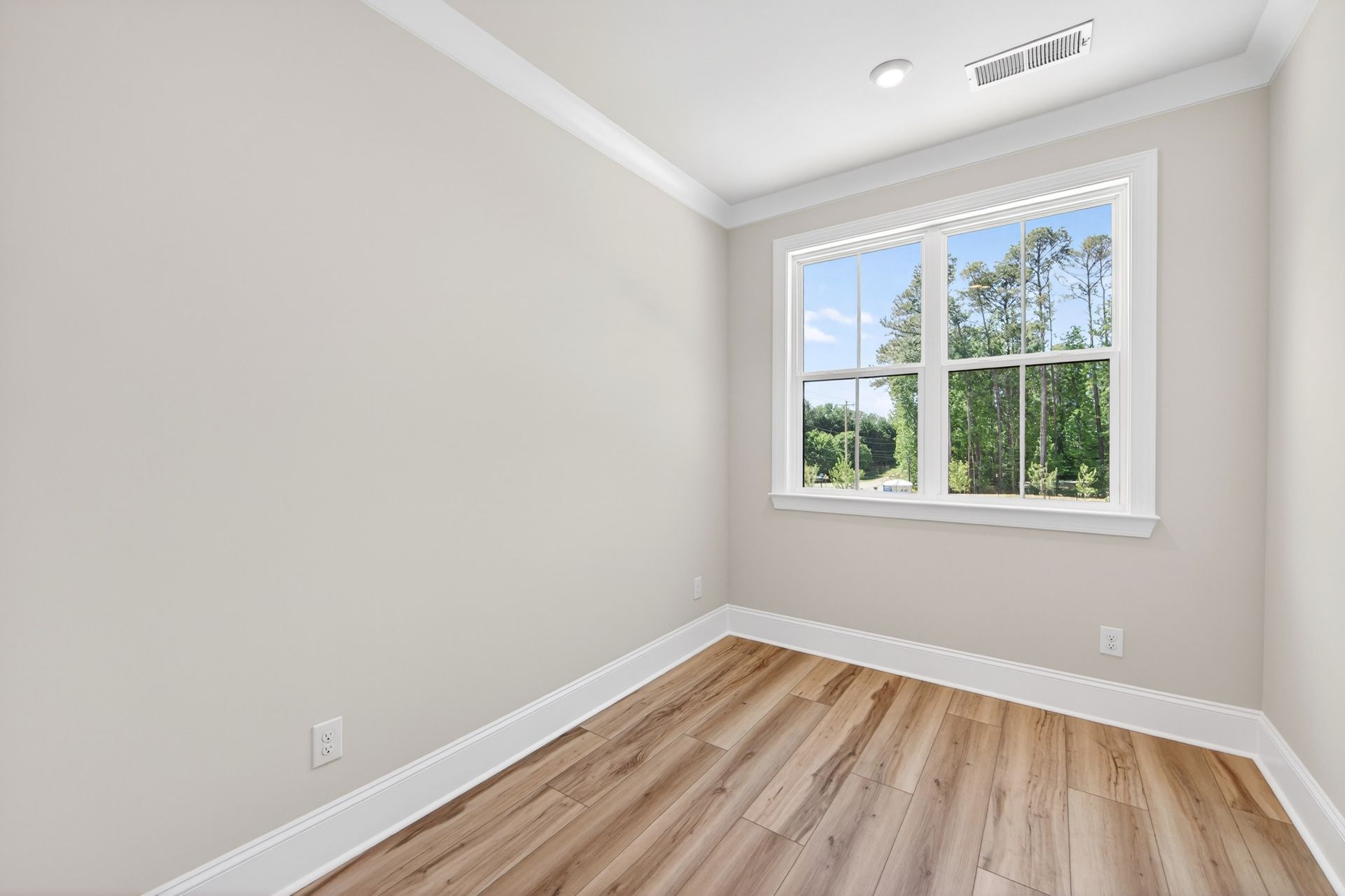 12015 Elsa Lane