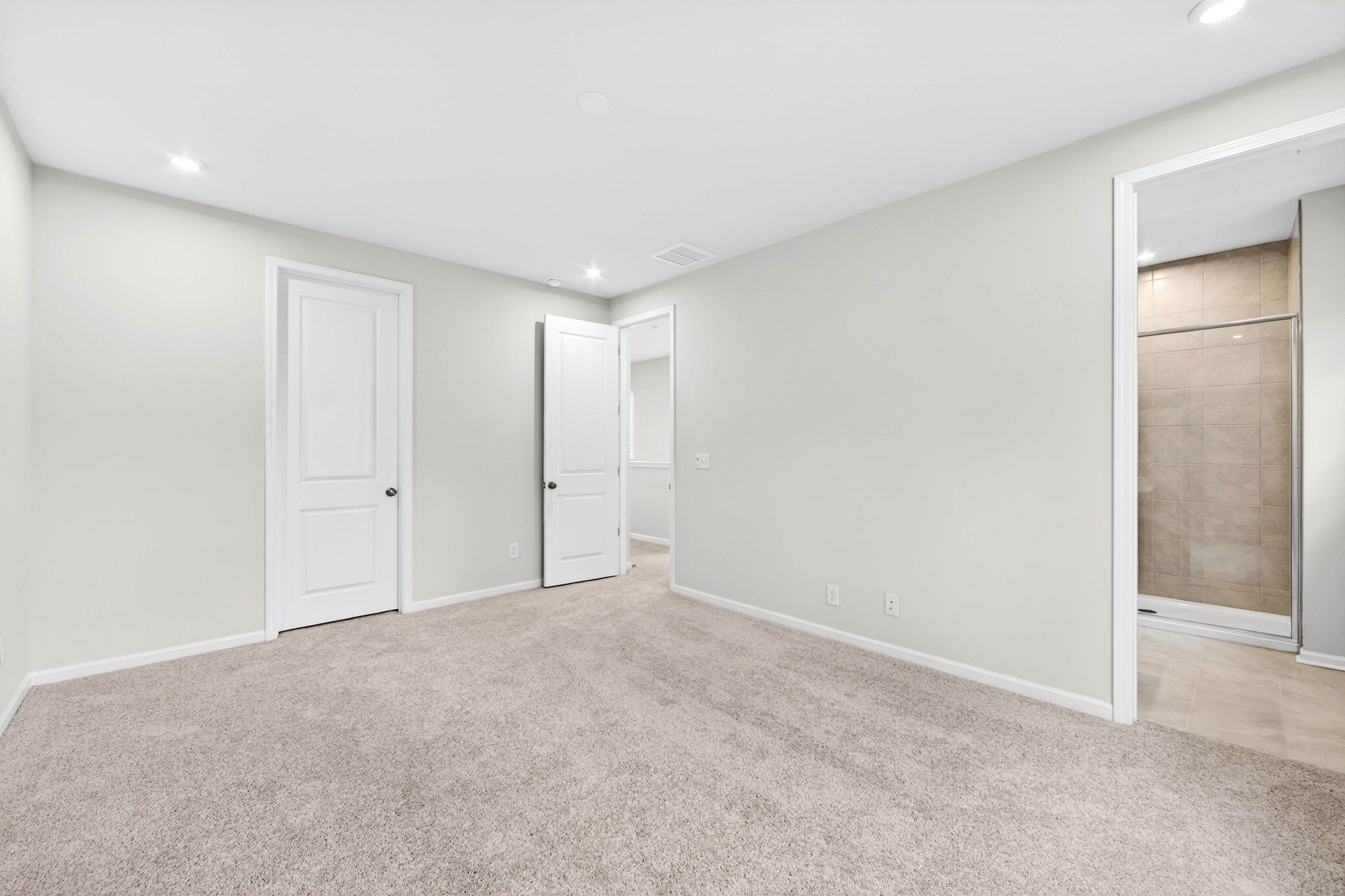 6021 Longar Lane