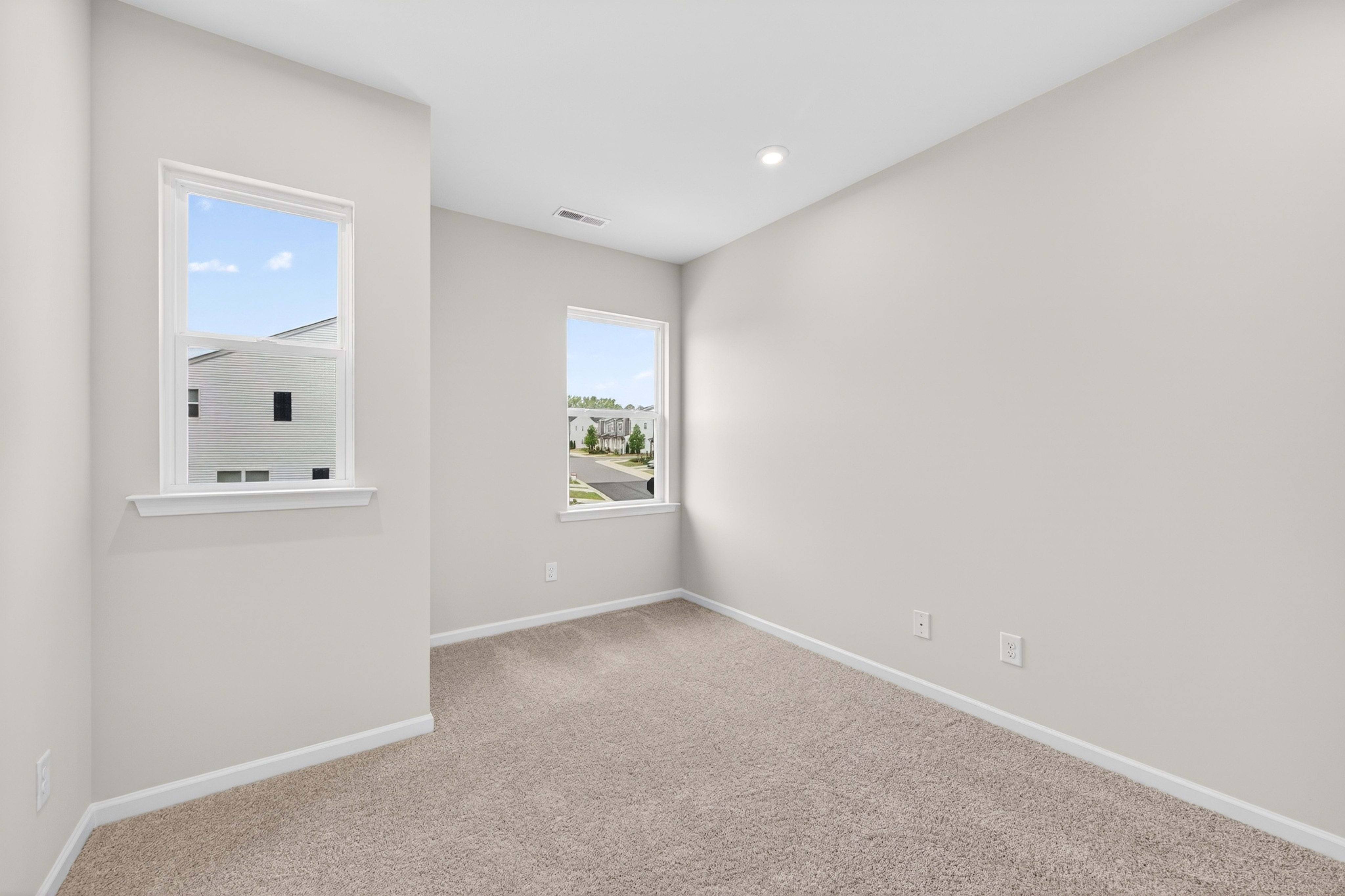 6021 Longar Lane