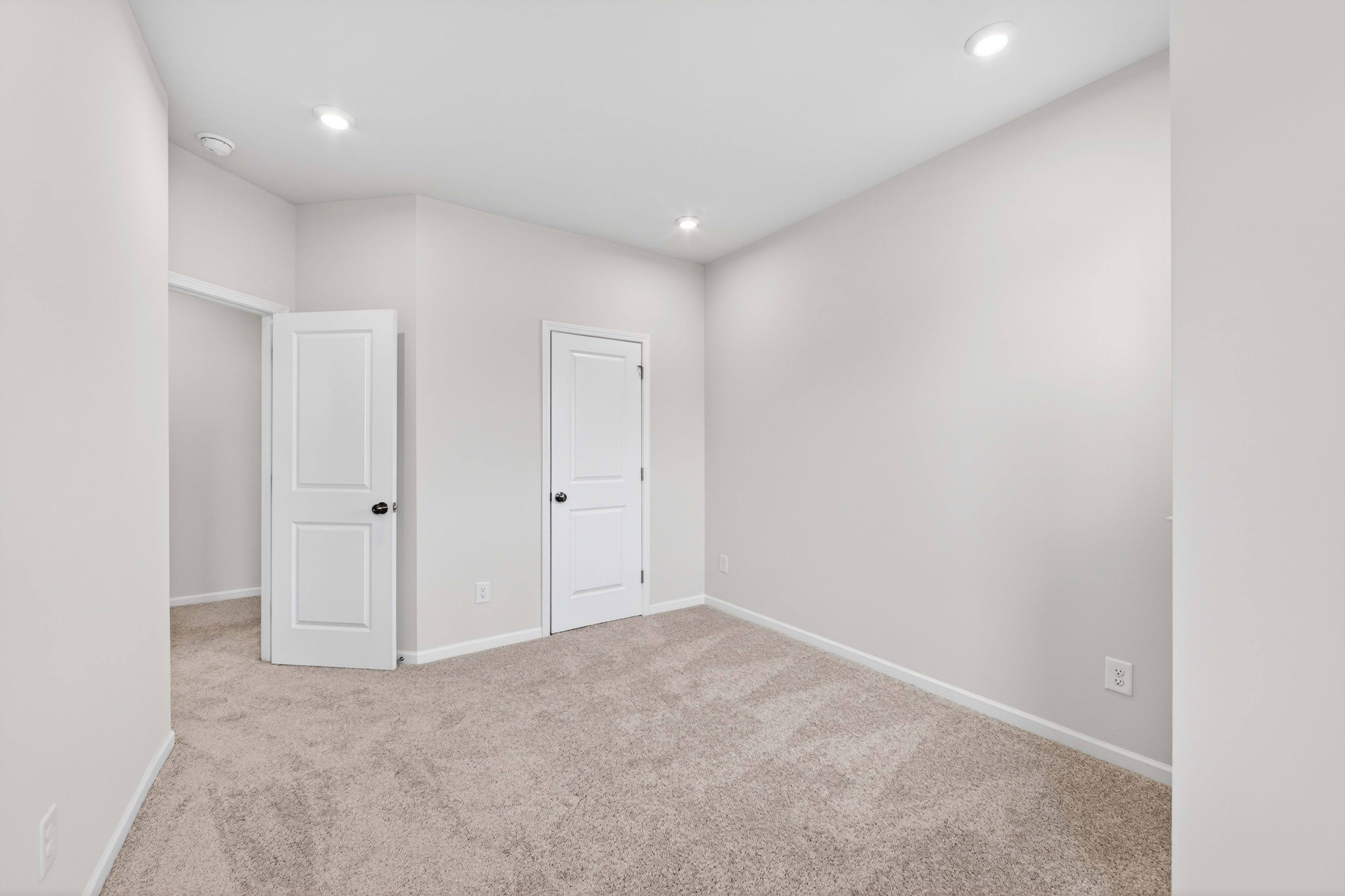 6021 Longar Lane