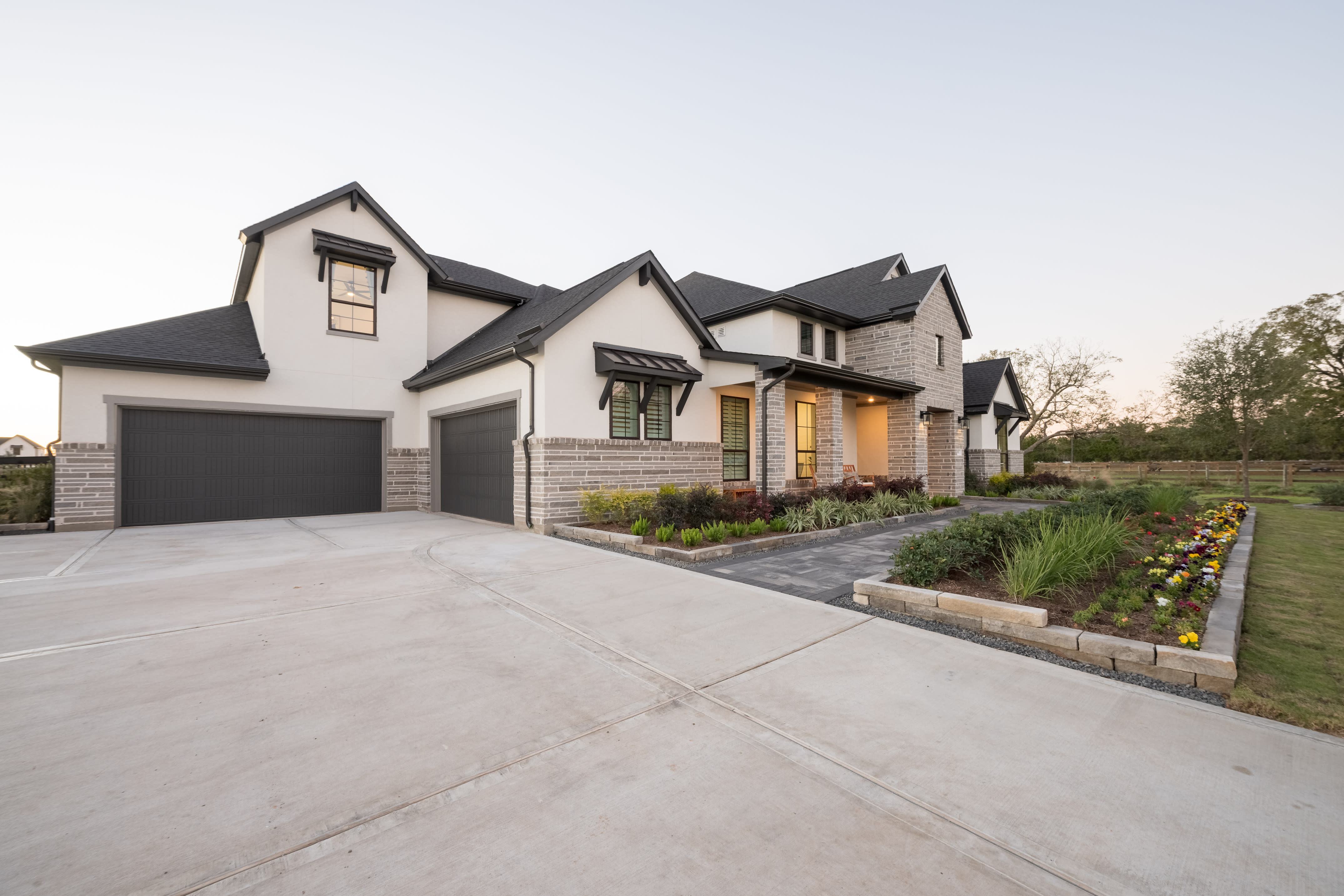 casa en Legacy Grove 1/2 Acre por Tri Pointe Homes