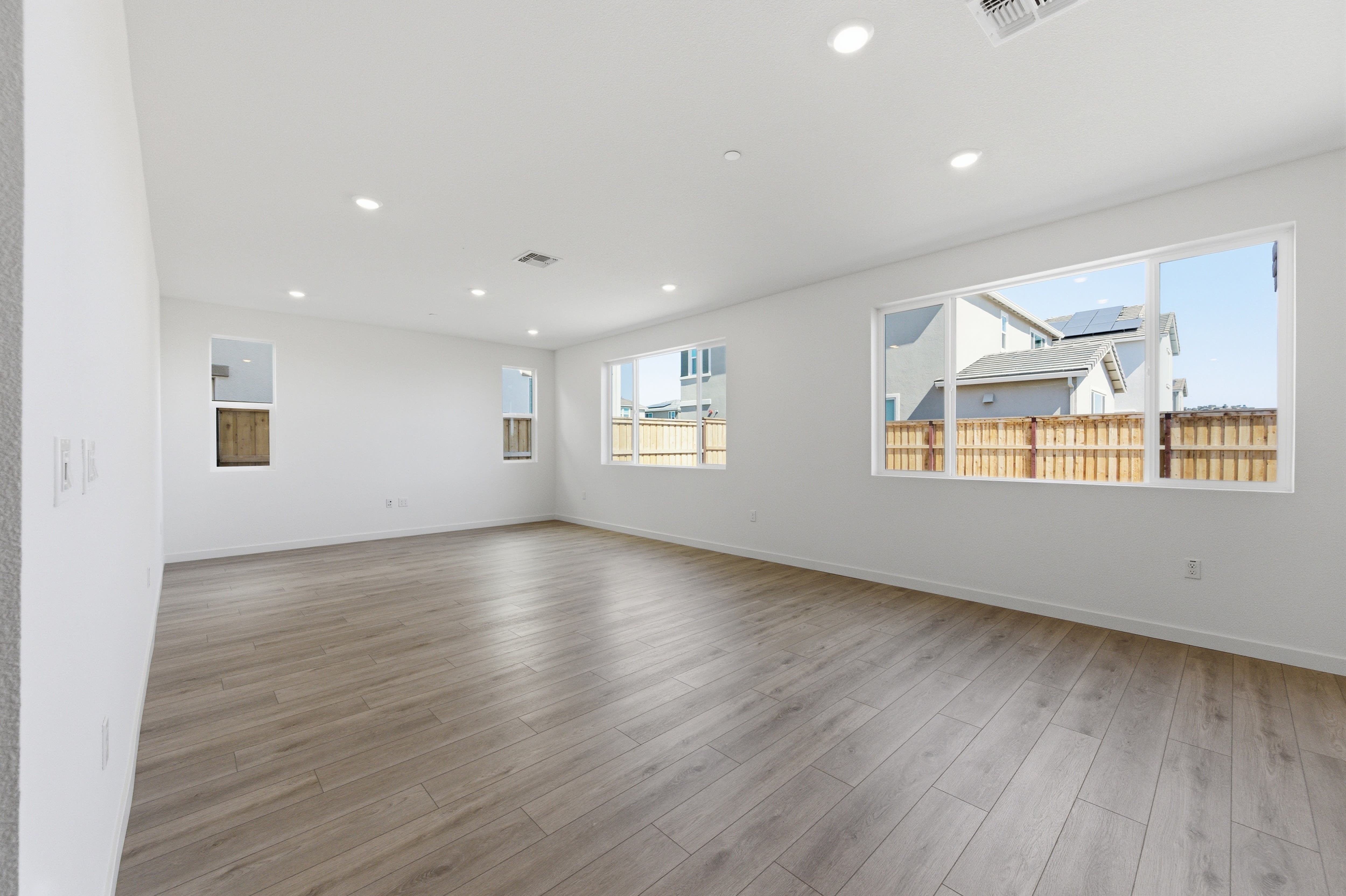 227 W Pasqua Glen
