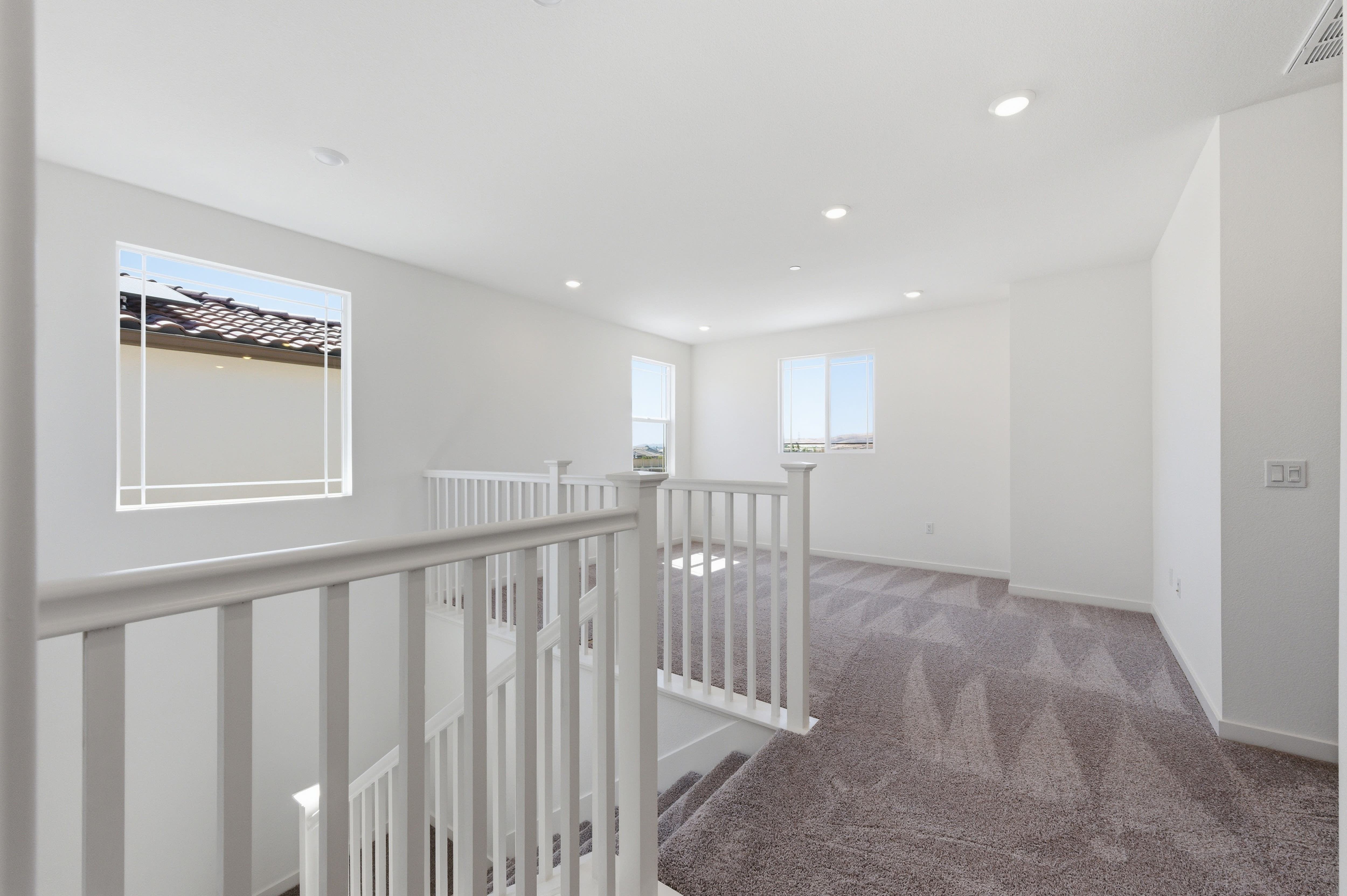 215 W Pasqua Glen