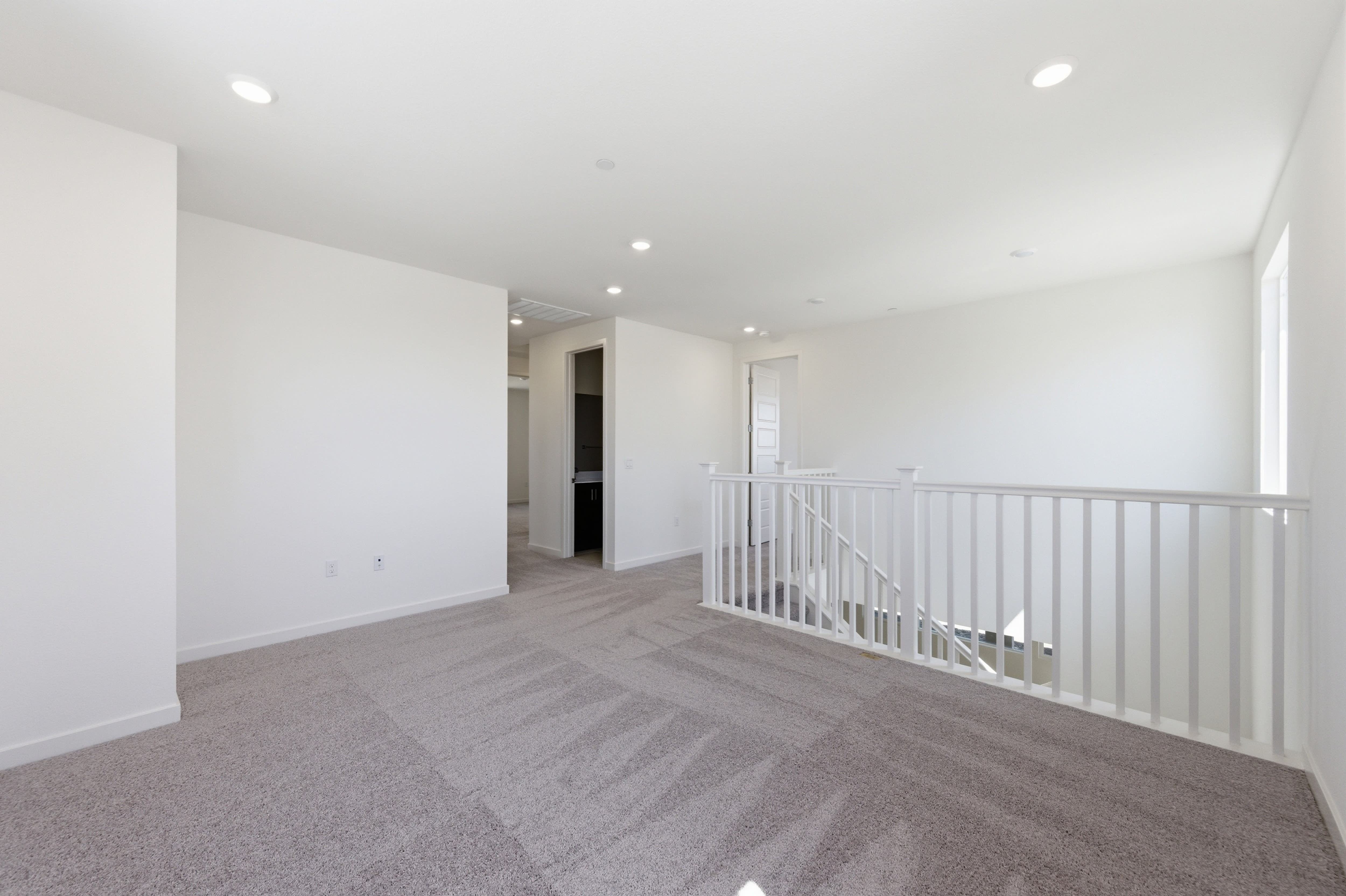 215 W Pasqua Glen