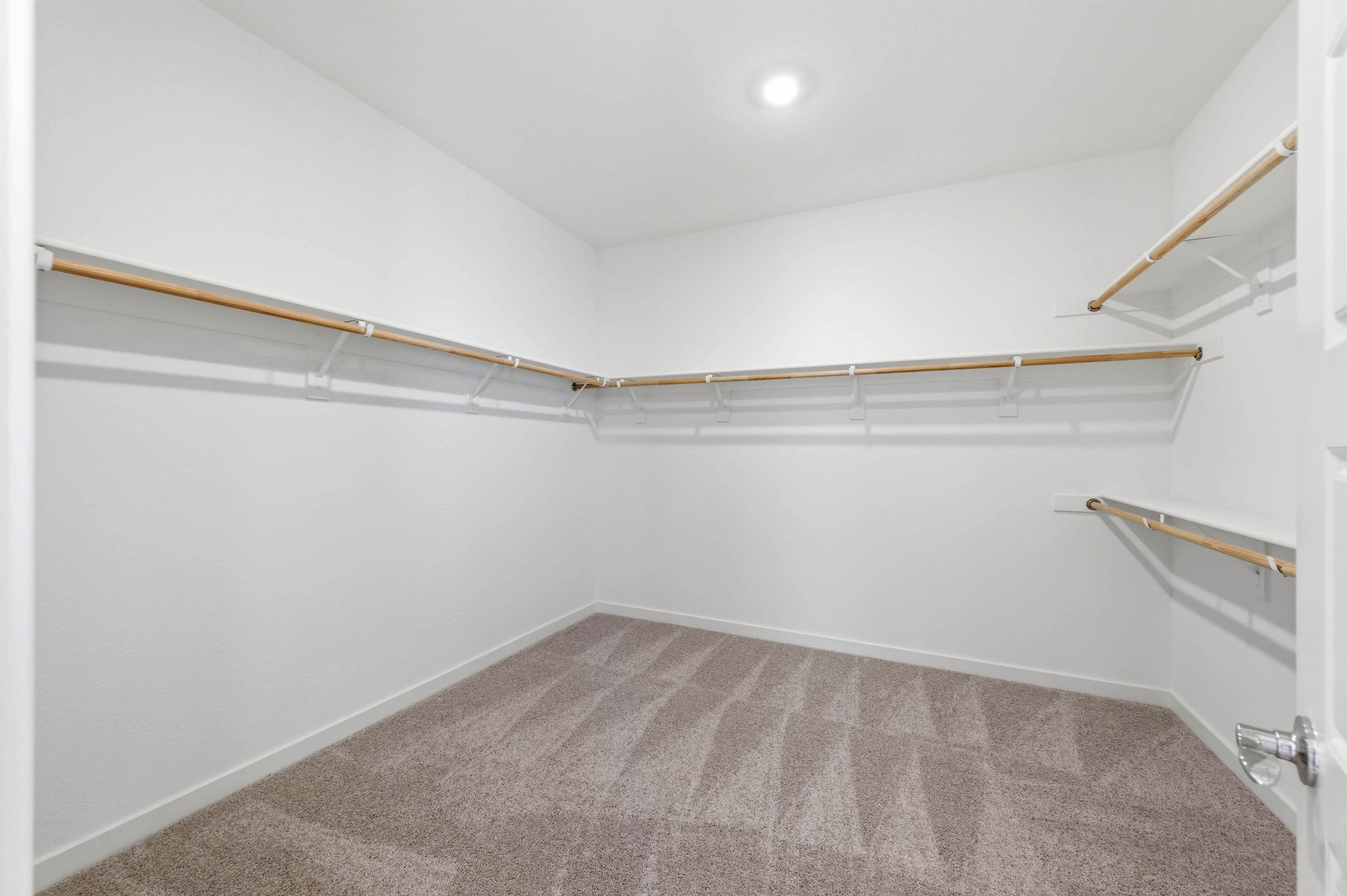 215 W Pasqua Glen