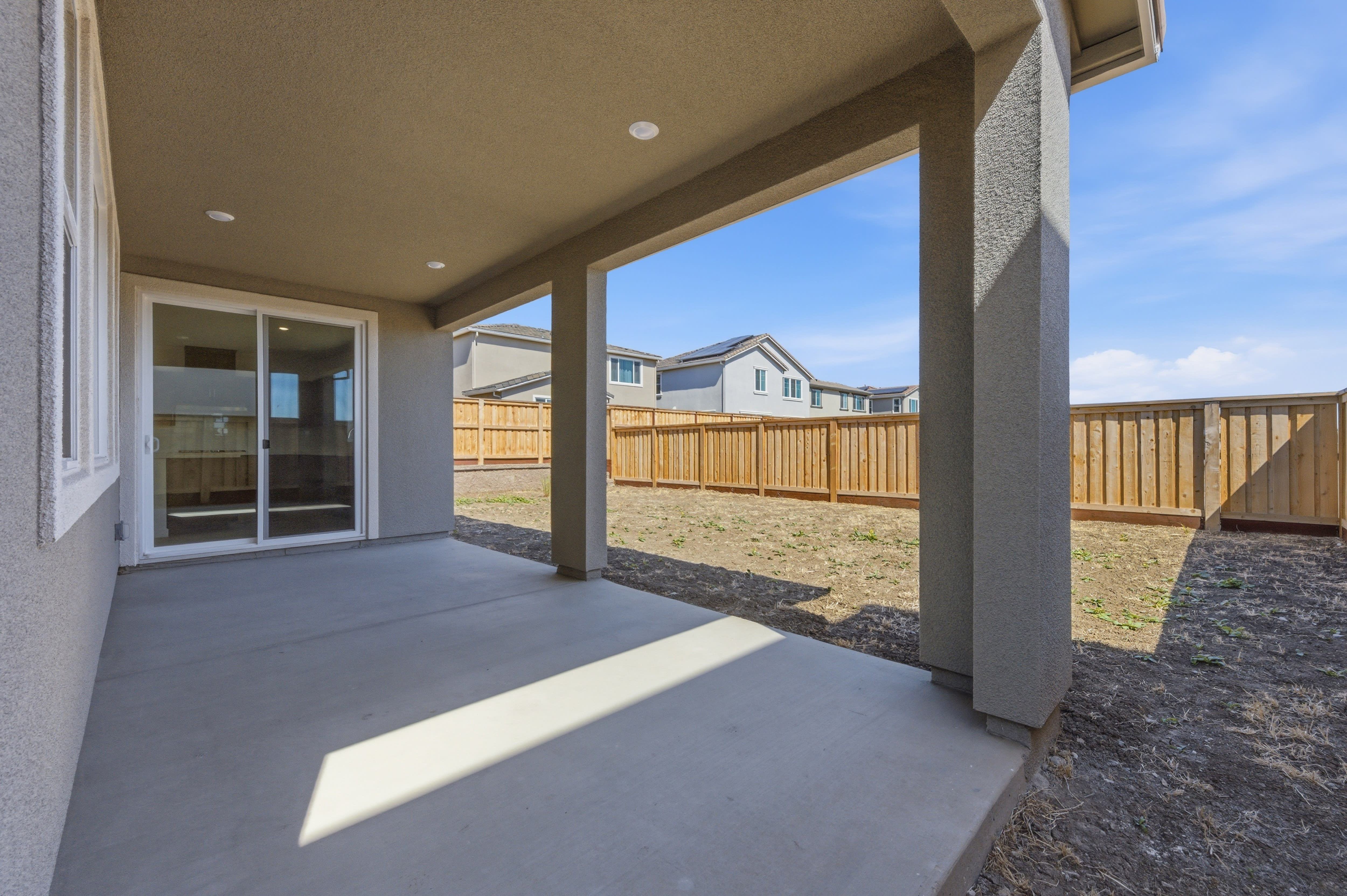 215 W Pasqua Glen