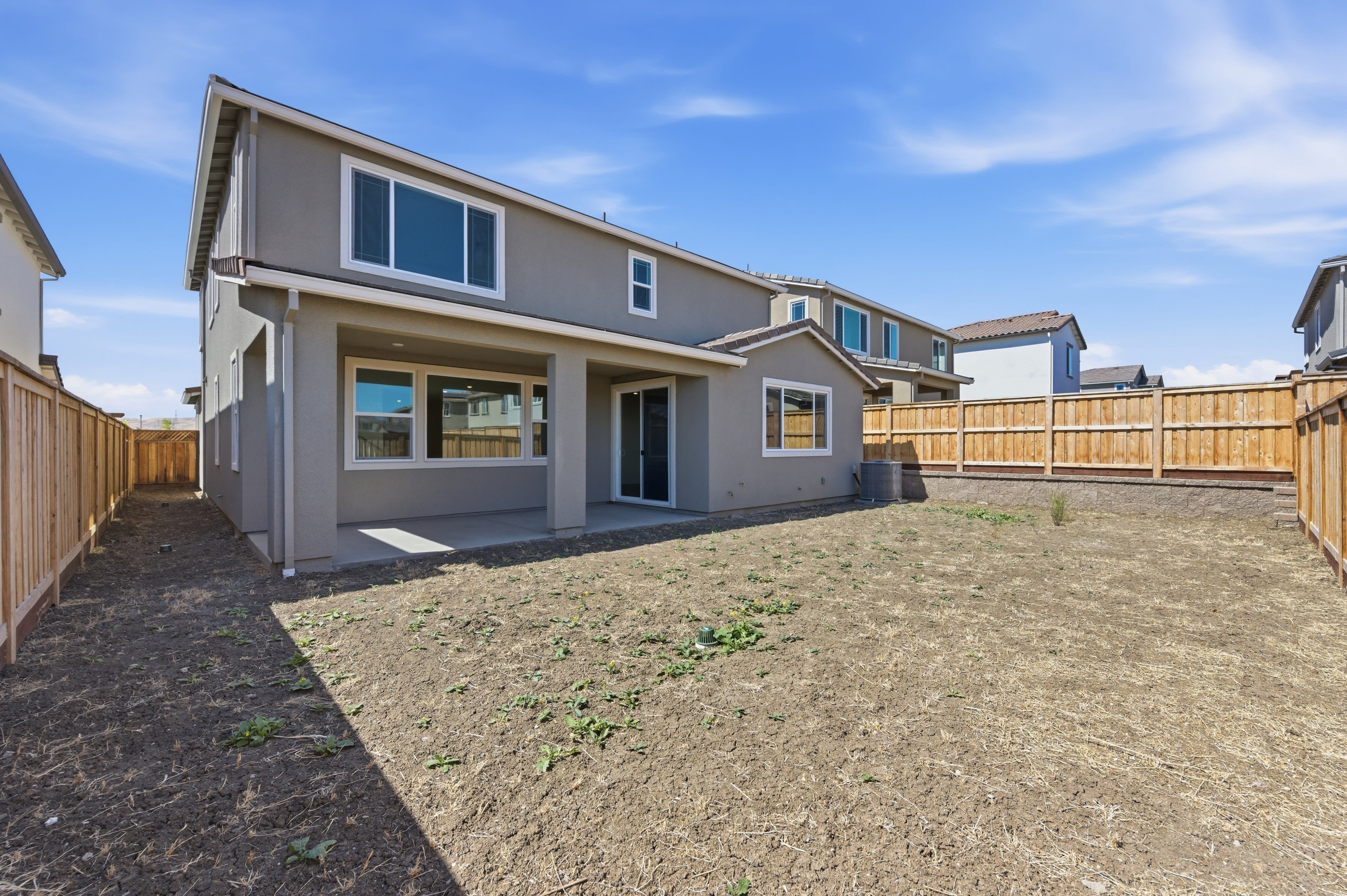 215 W Pasqua Glen