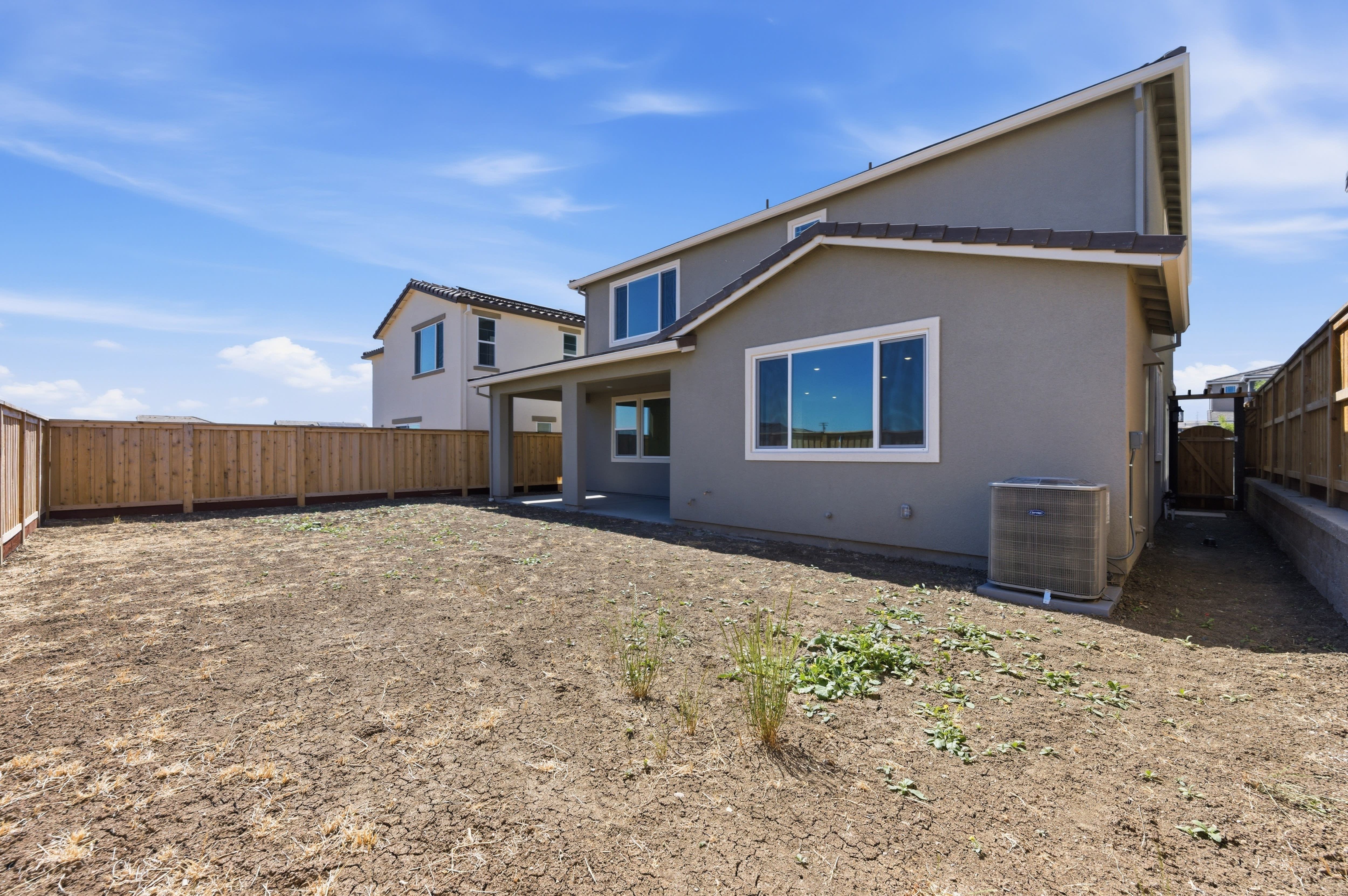 215 W Pasqua Glen