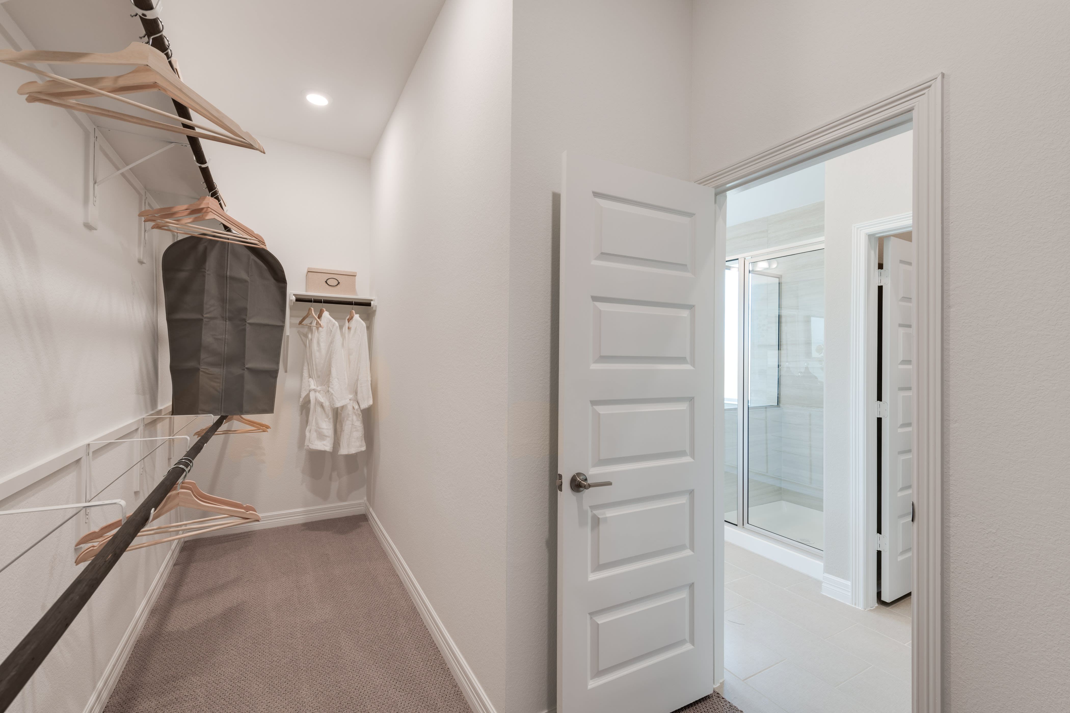casa en Lumen Collection At Evergrove por Tri Pointe Homes