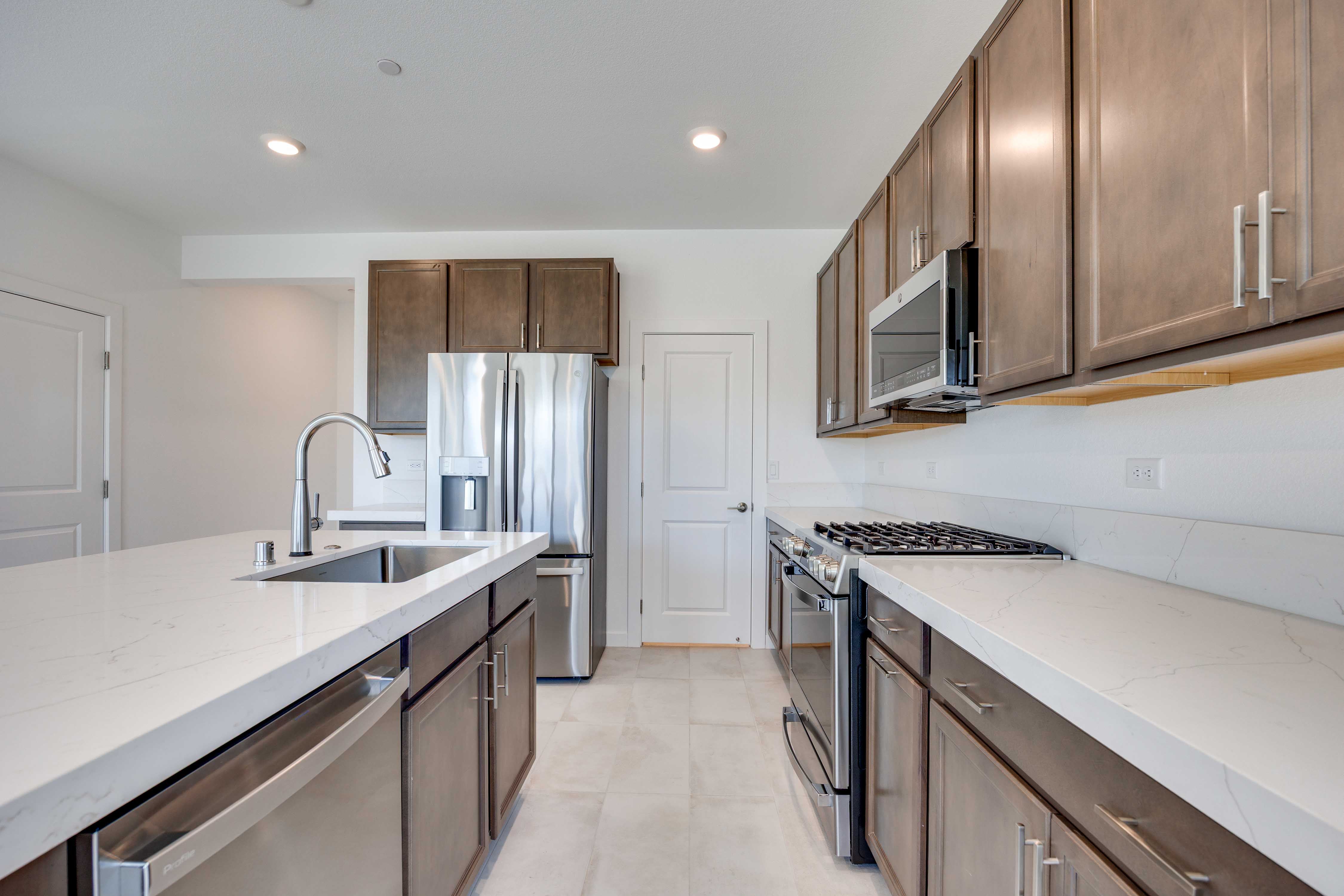 10457 MOUNTAIN ASTER AVENUE