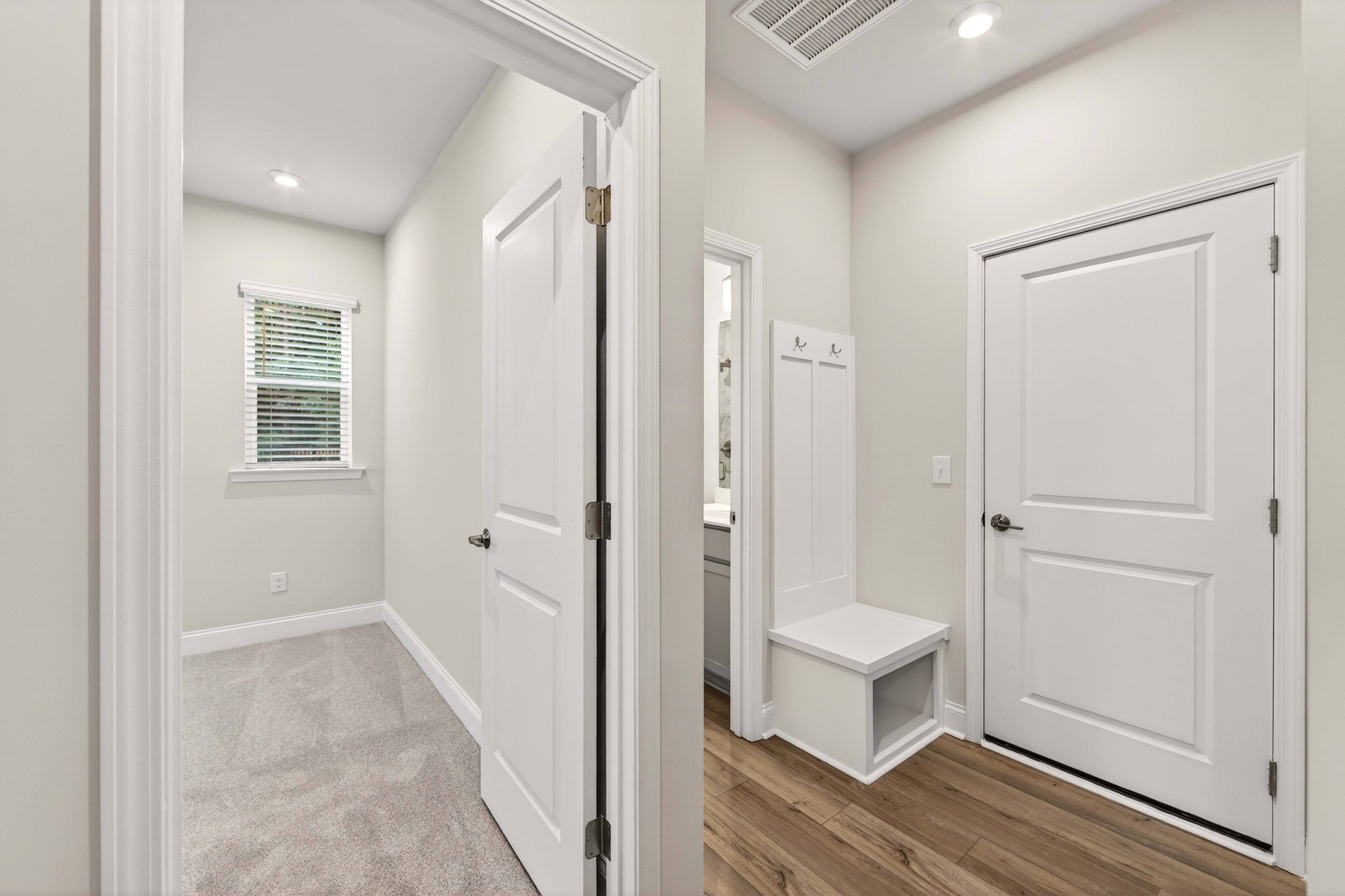 921 Archway Ln