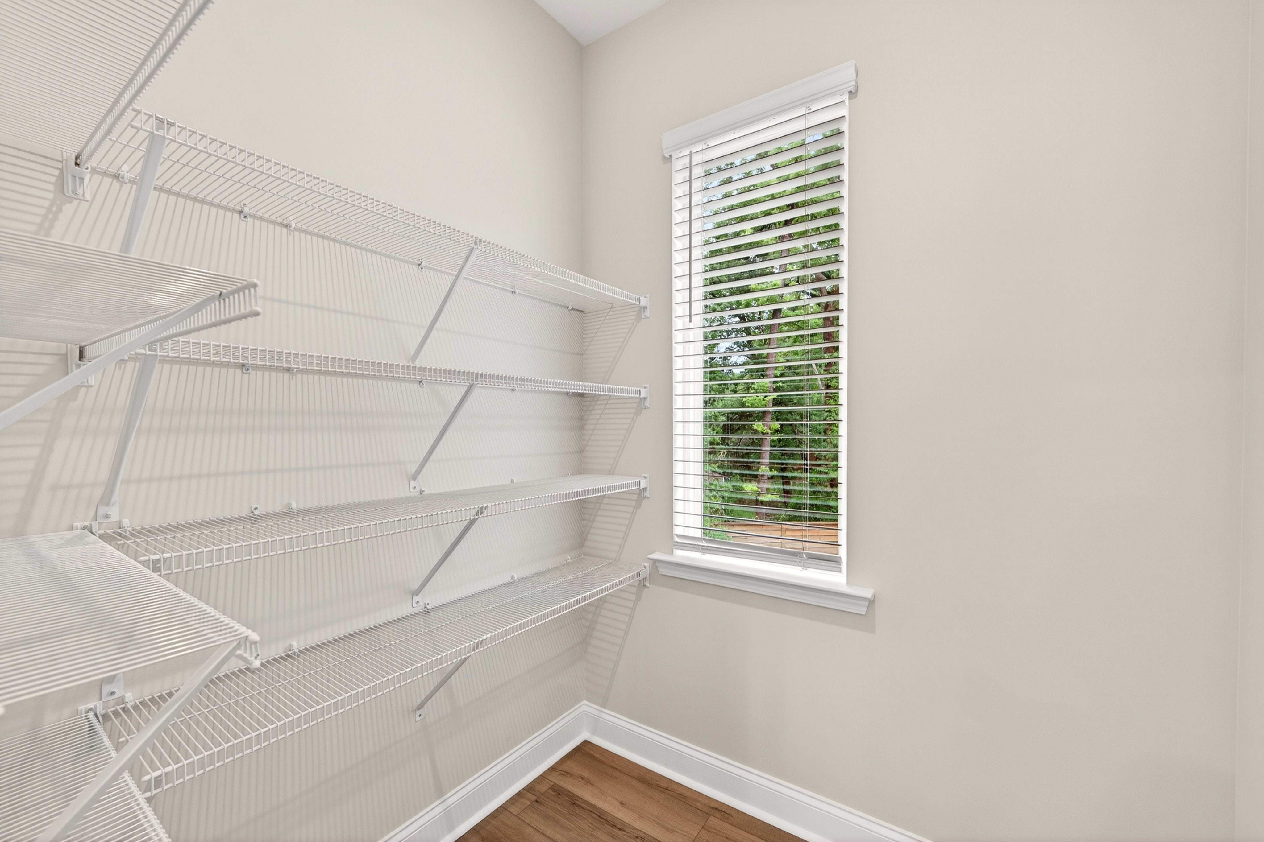 921 Archway Ln