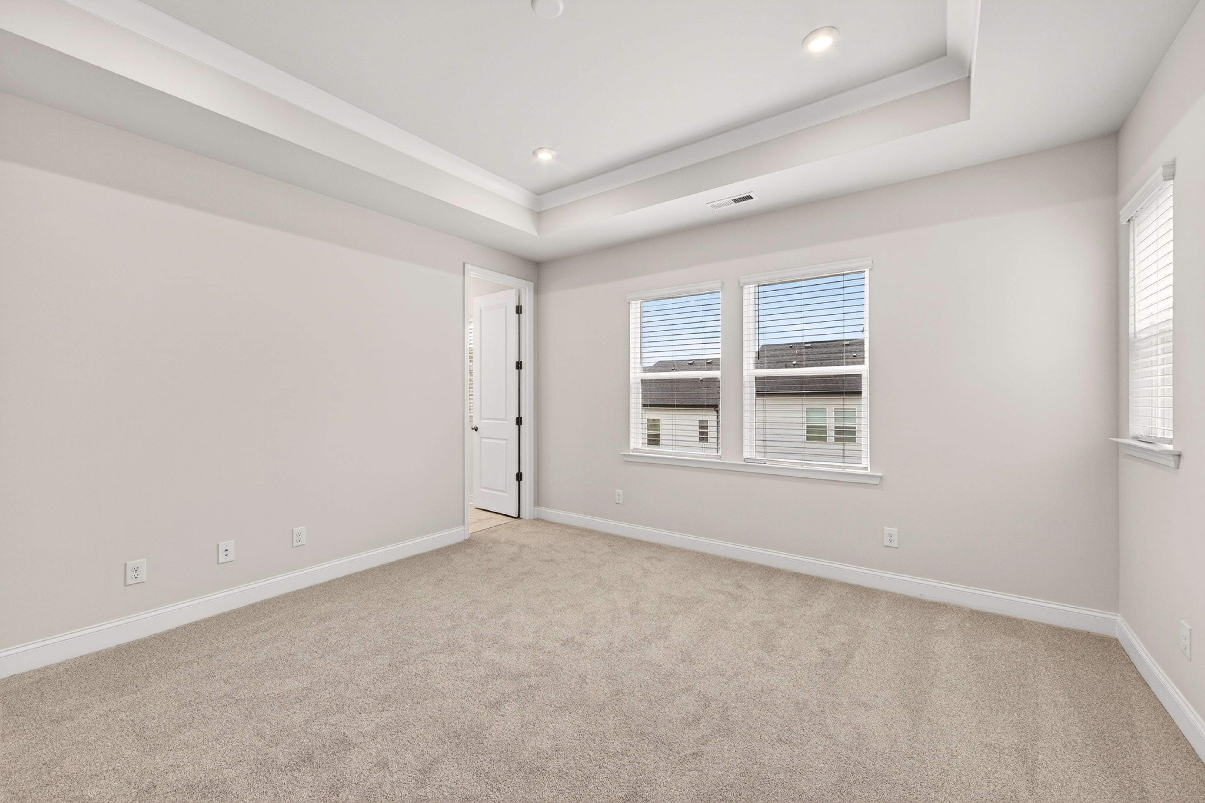 921 Archway Ln