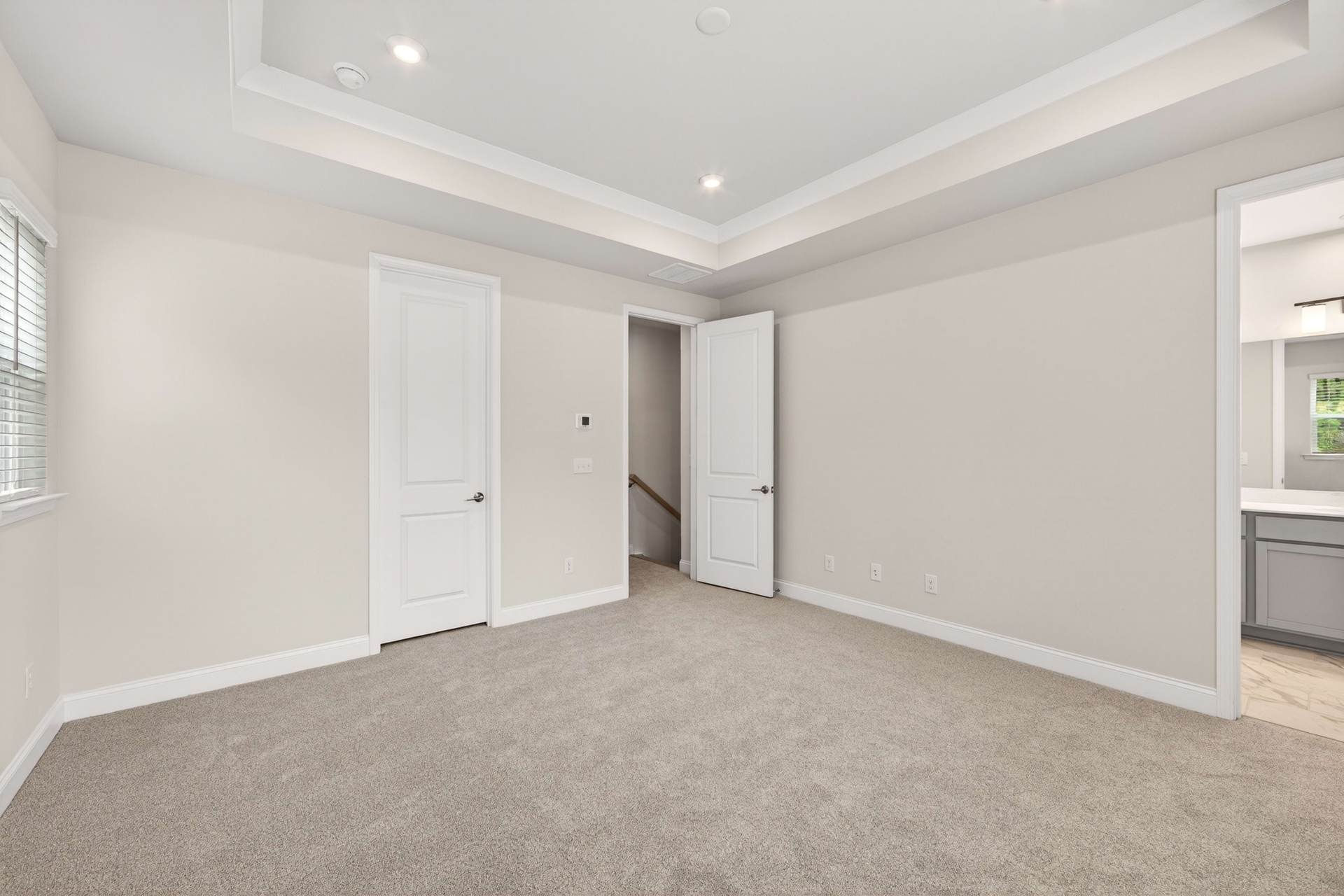 921 Archway Ln