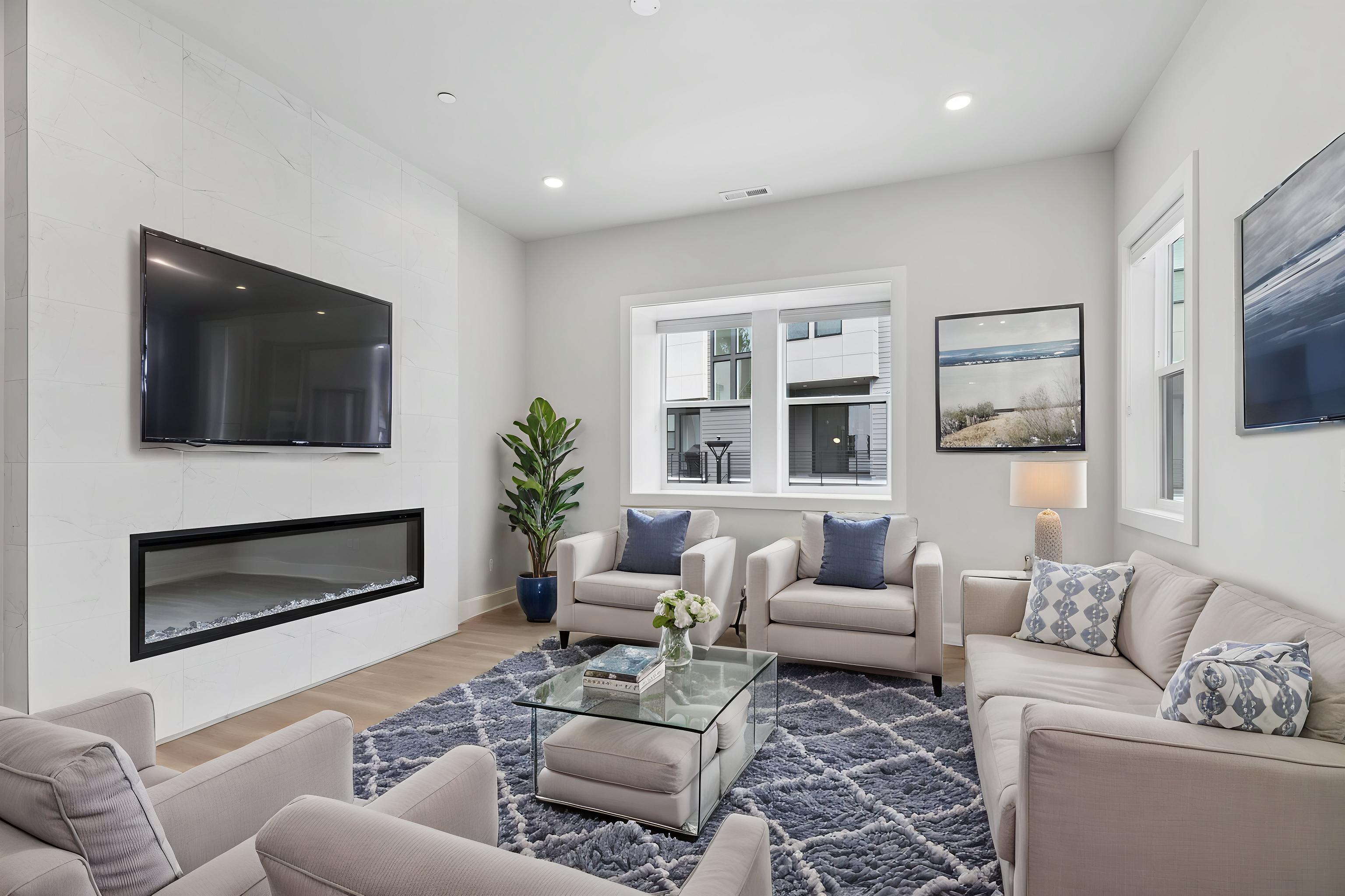 18809 99TH PL NE, UNIT B