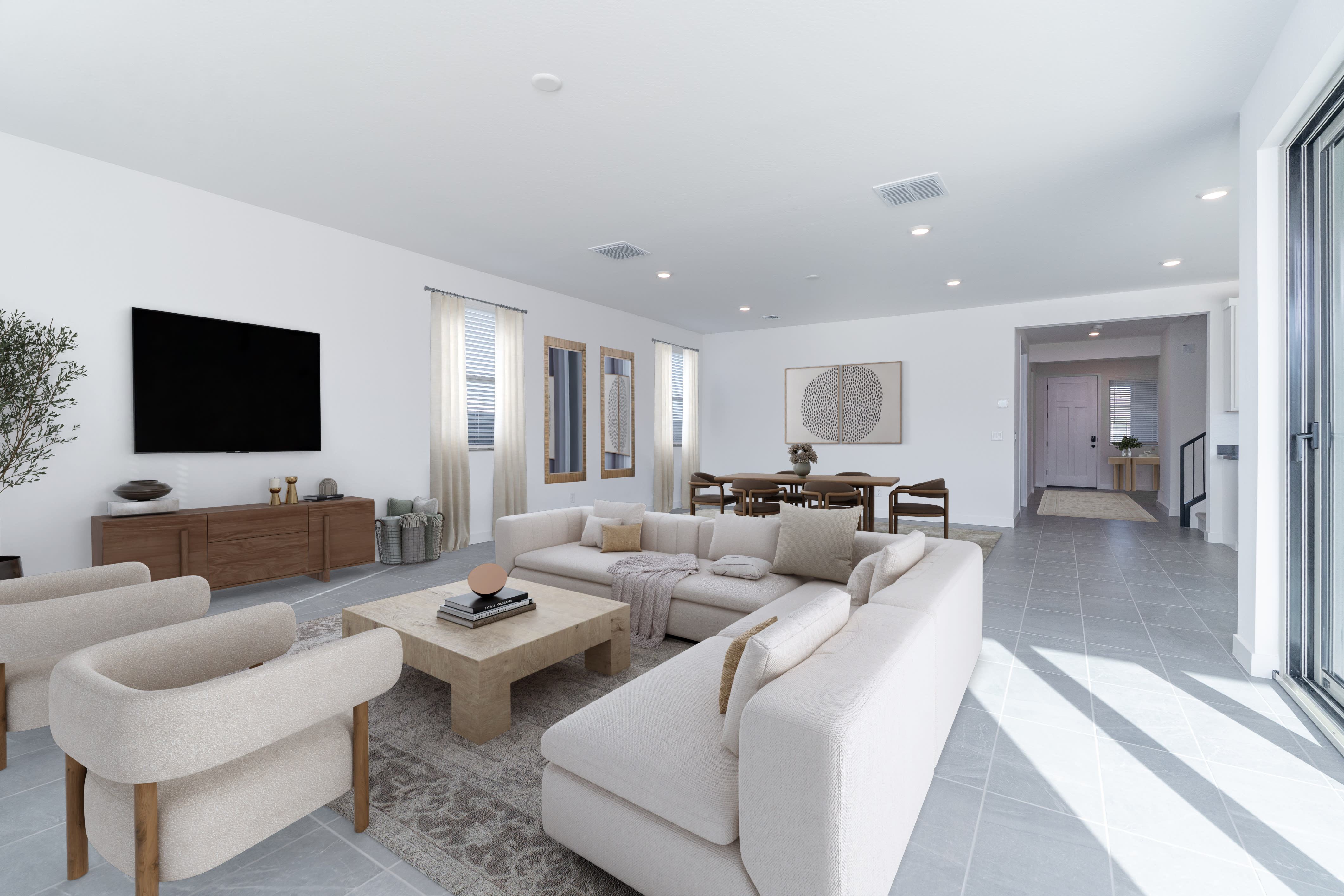 445 E LA ESTELA LN