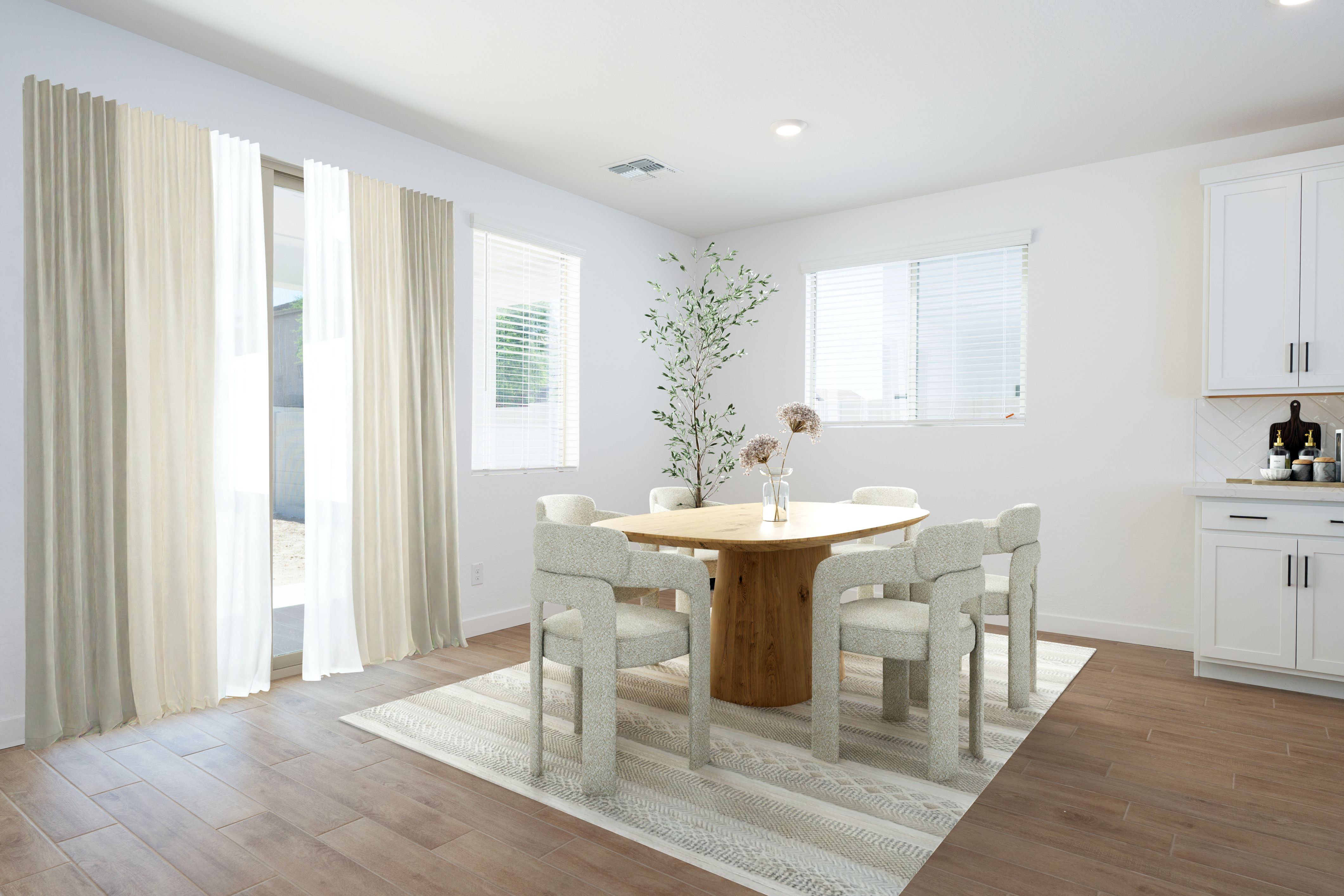 40113 N ALAMEDA DR