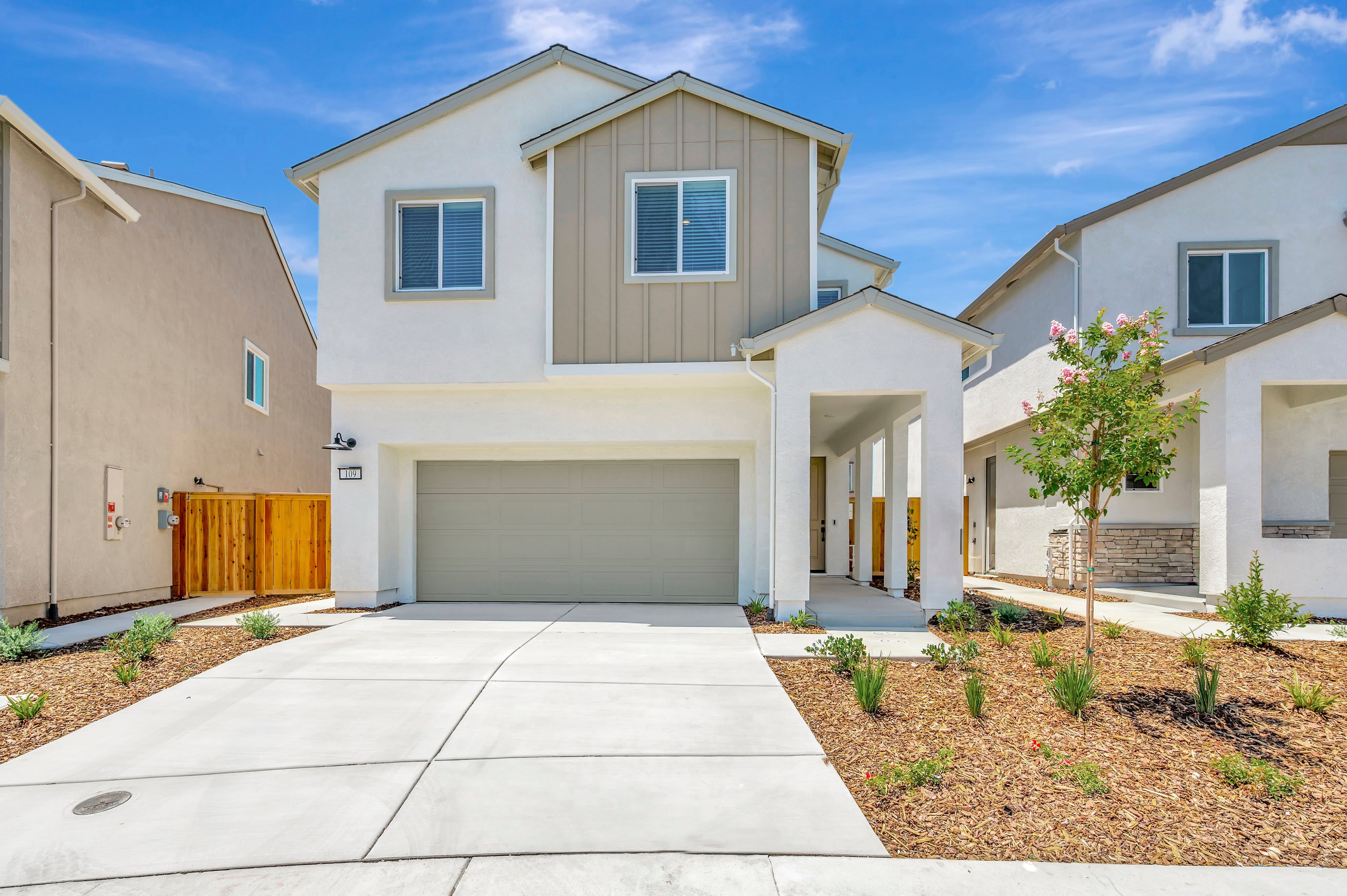 109 SHIPLAP CIR (Plan 2)