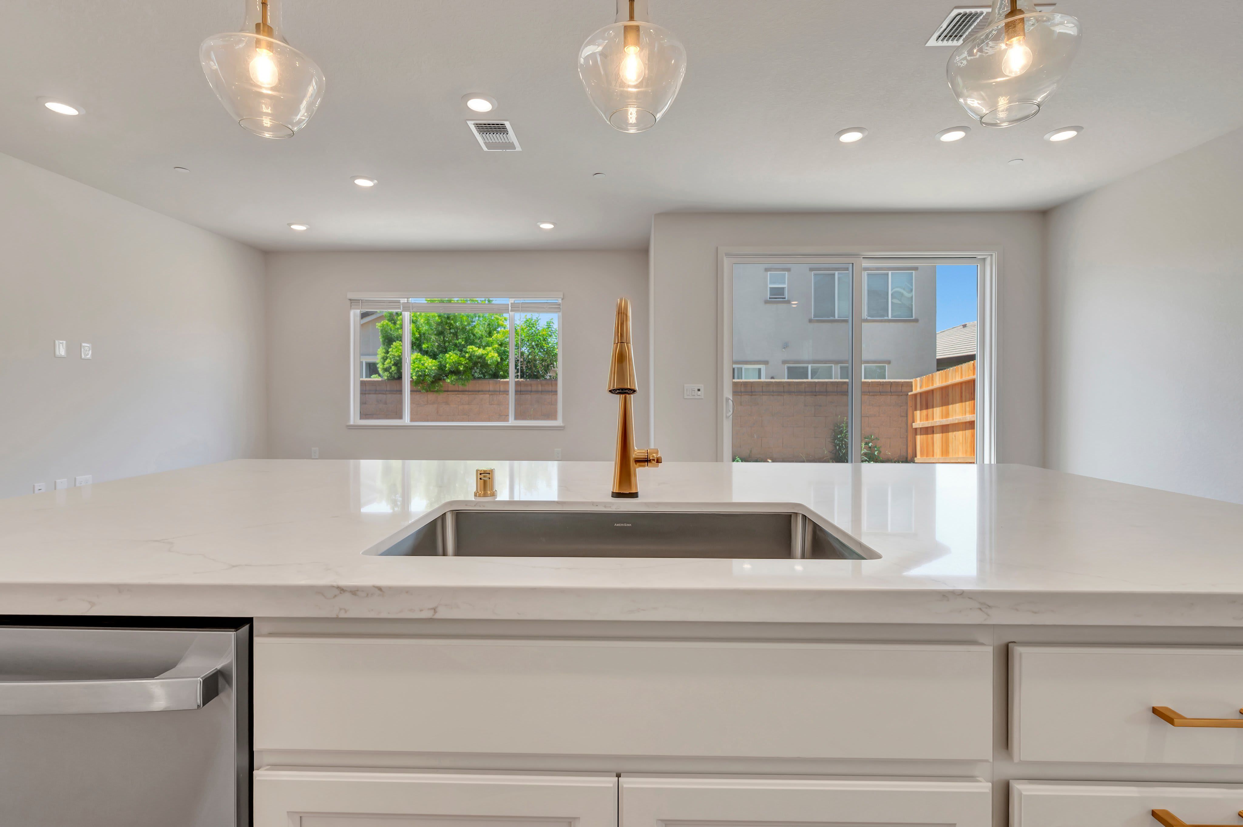 109 Shiplap Cir