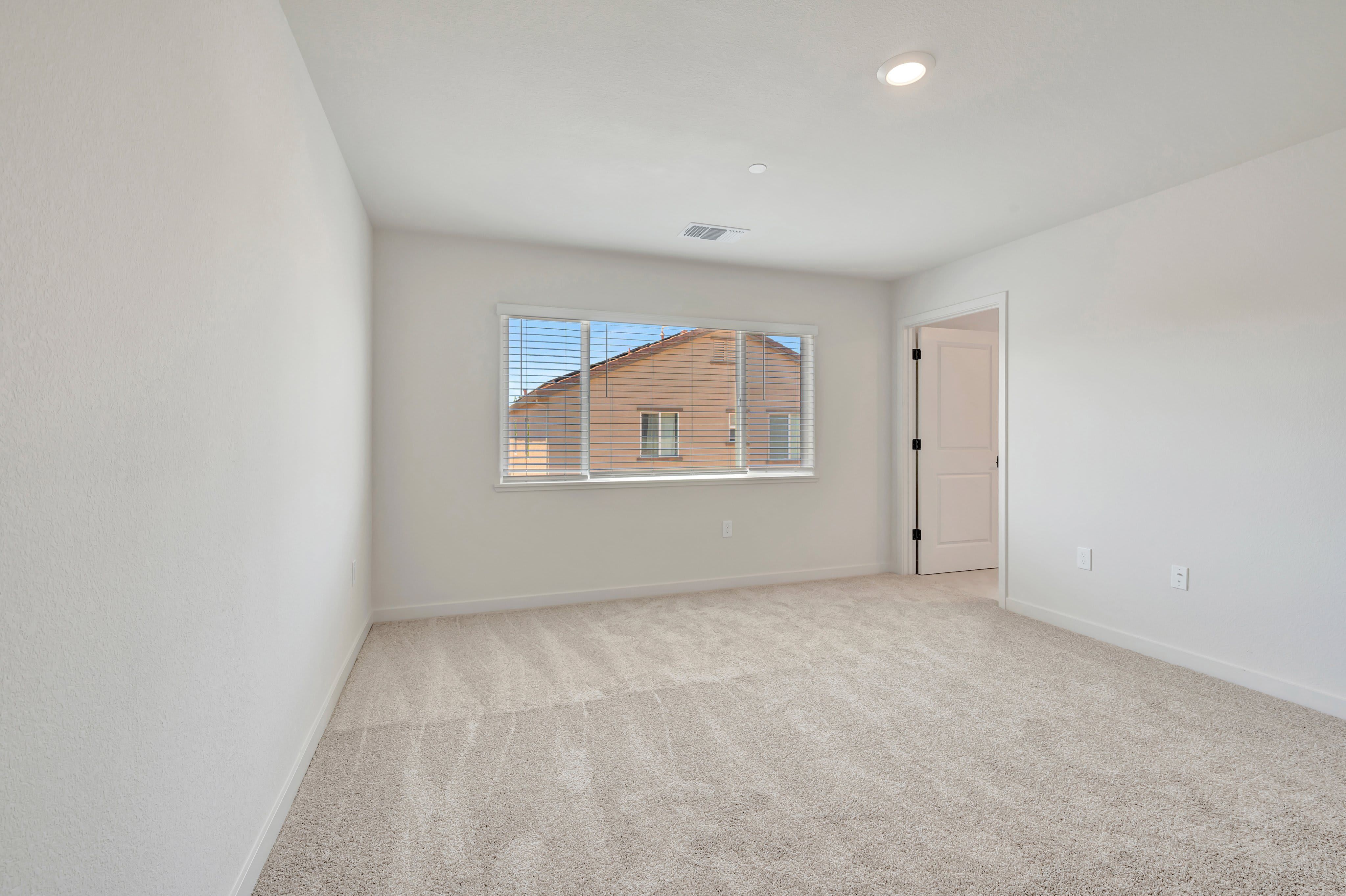 109 Shiplap Cir