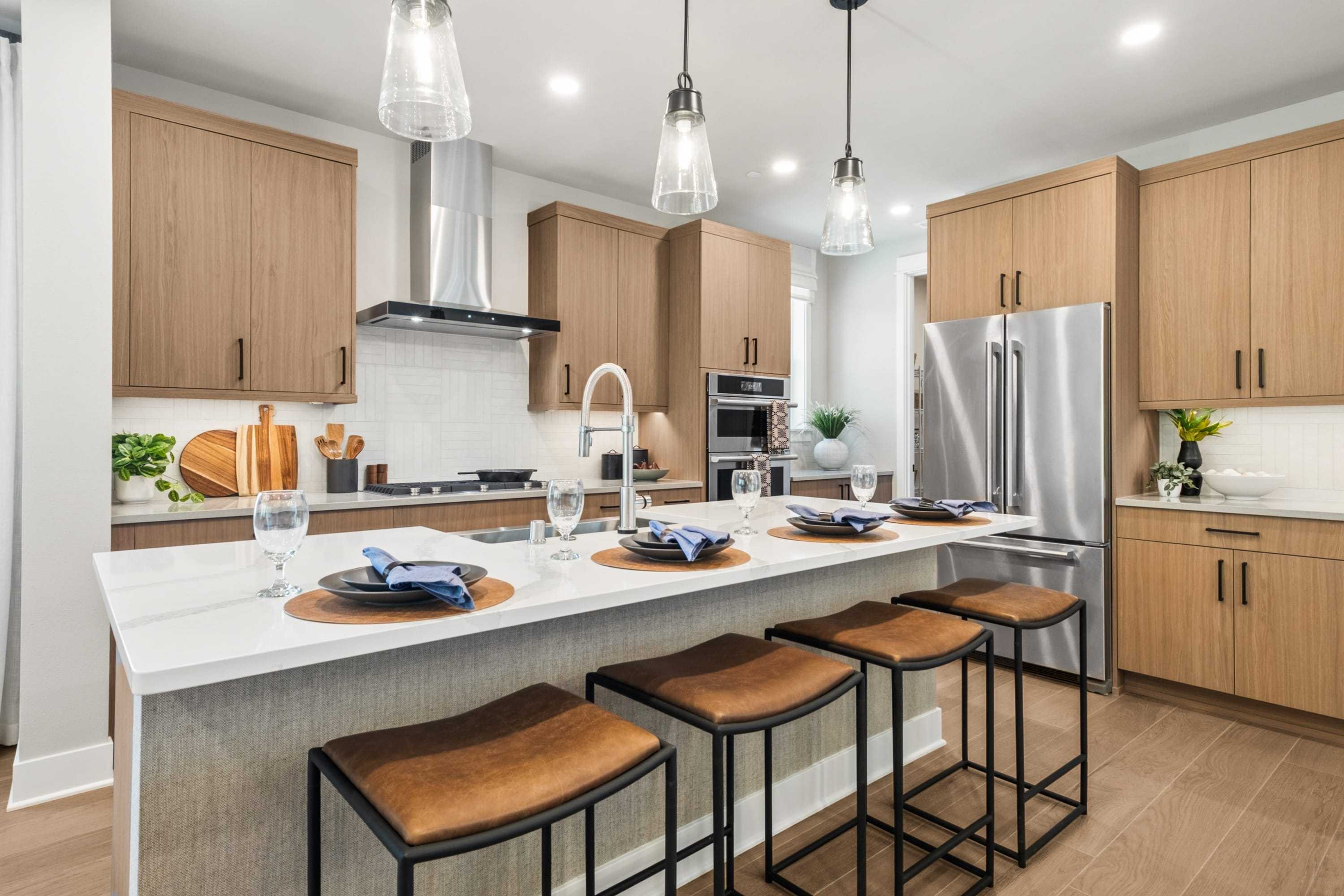 8605 Summit Avenue Se