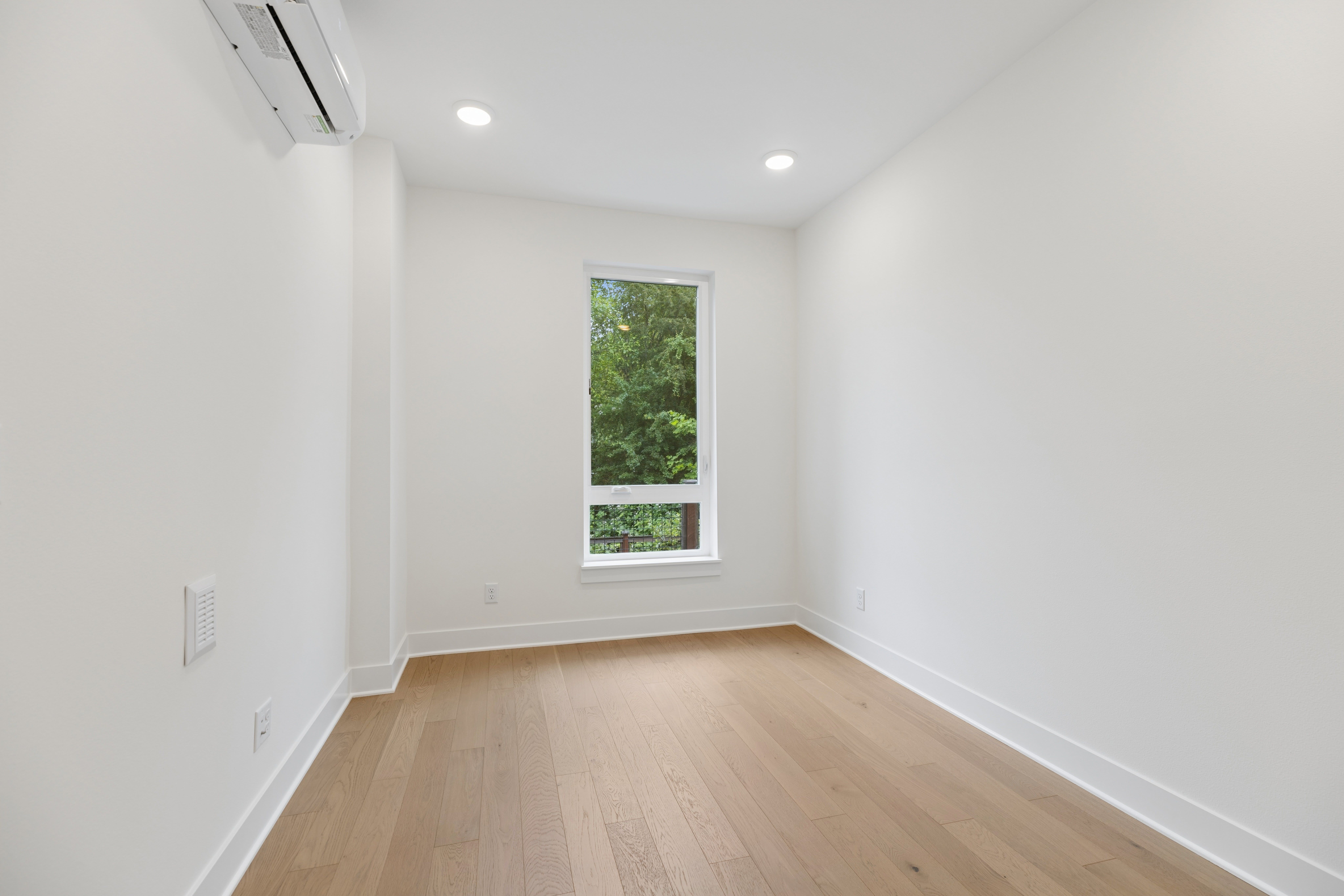 12207 137th PL NE Bldg 26-102