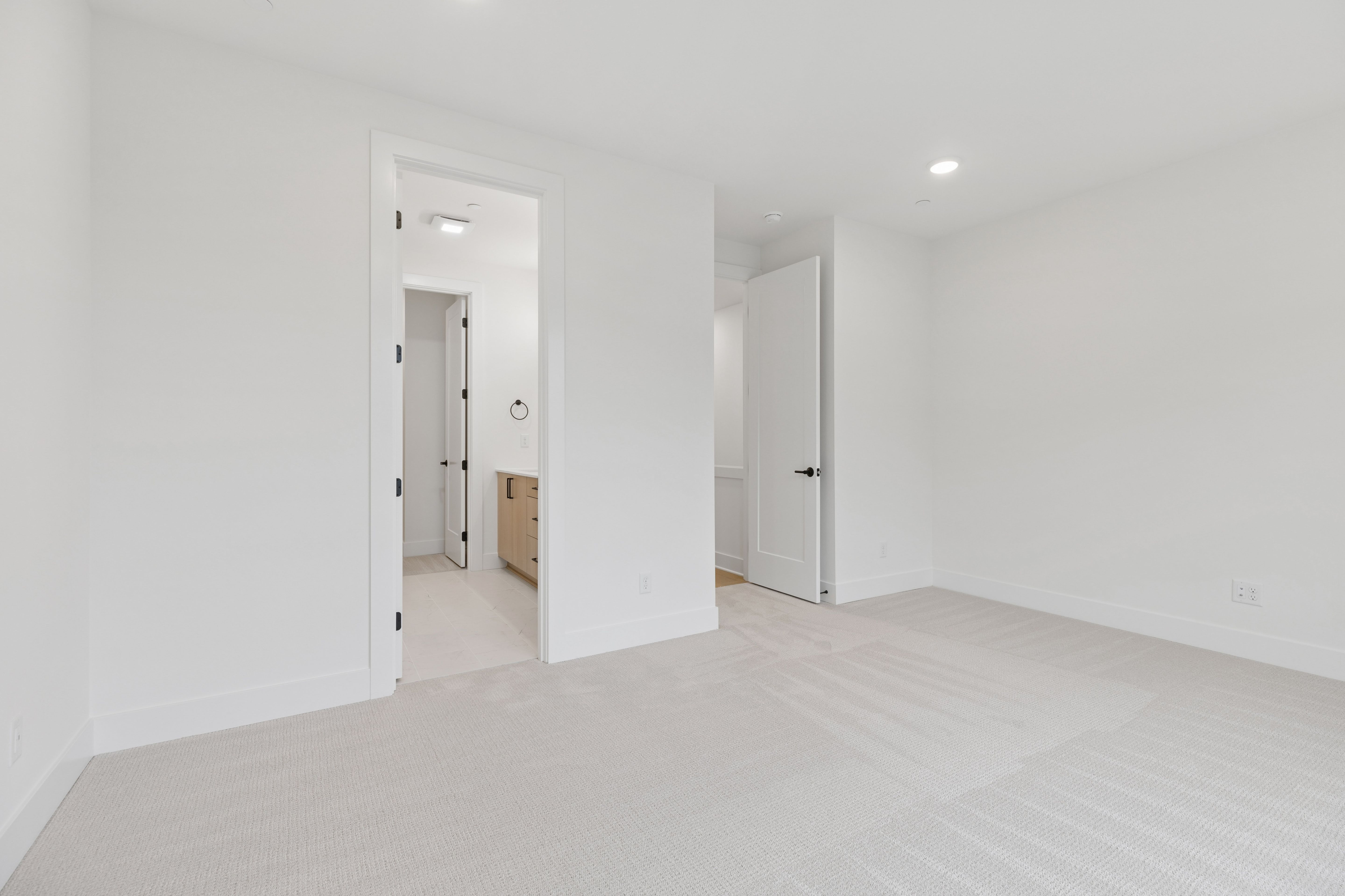 12207 137th PL NE Bldg 26-102