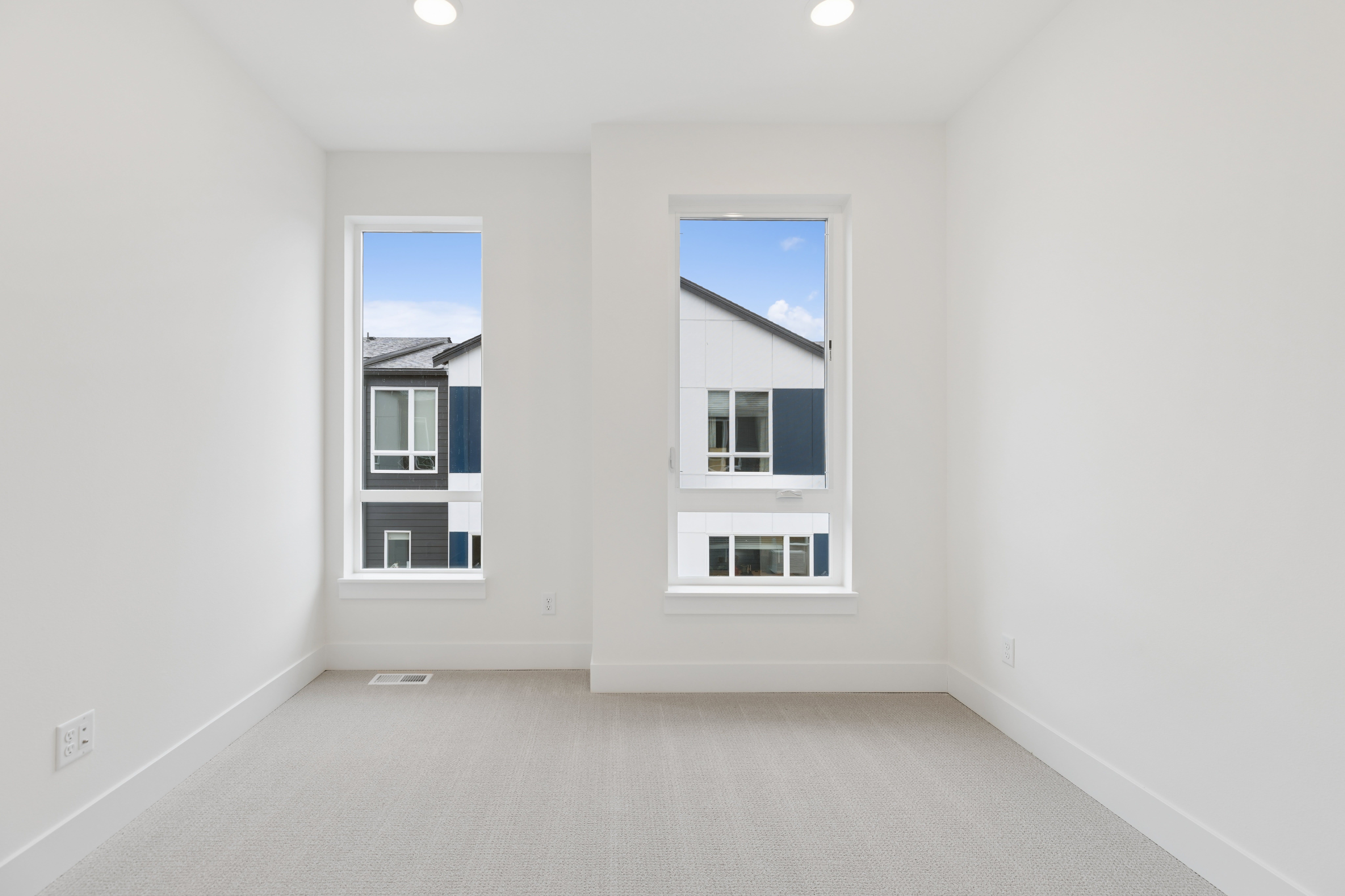 12207 137th PL NE Bldg 26-102