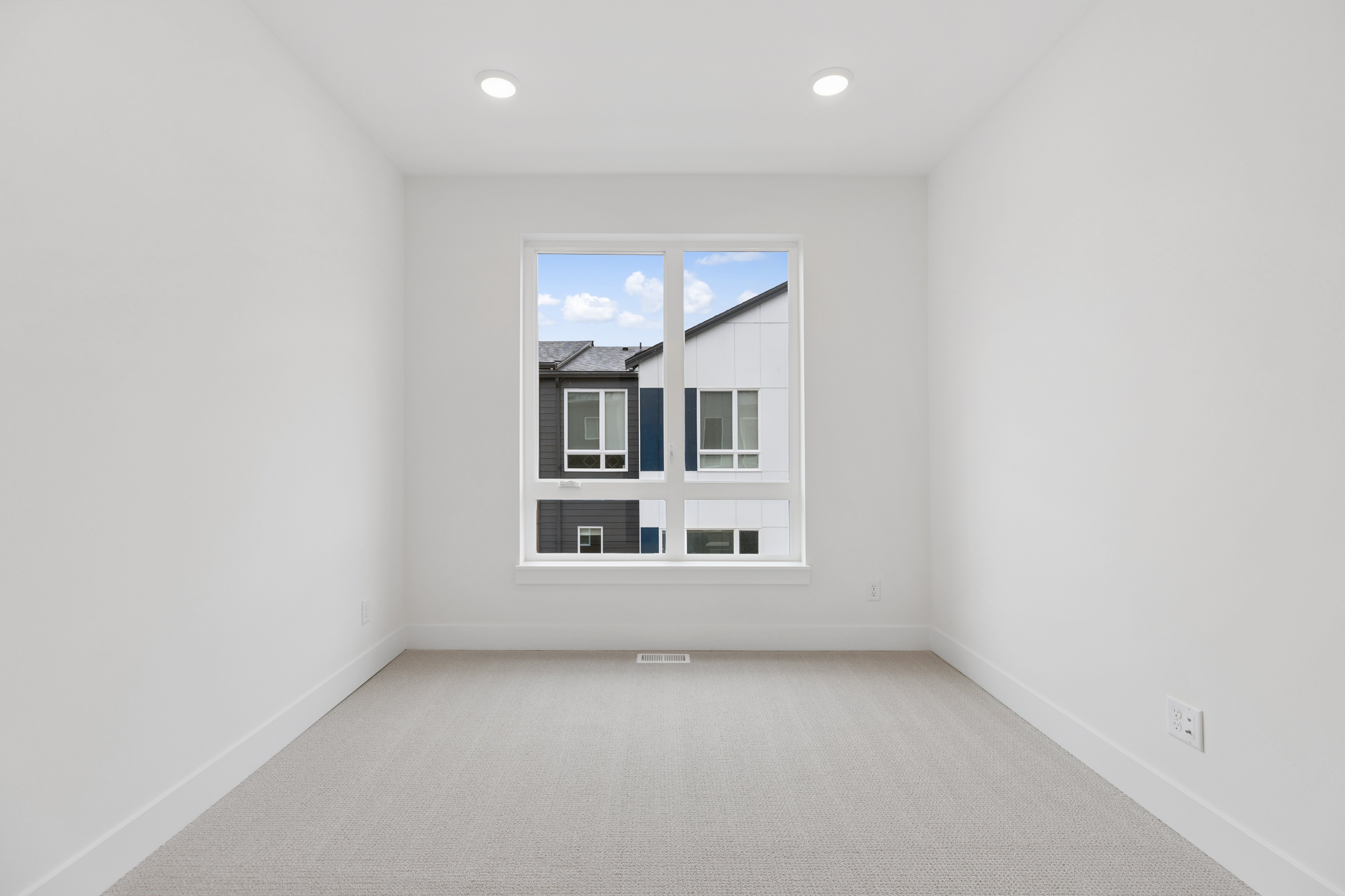 12207 137th PL NE Bldg 26-102