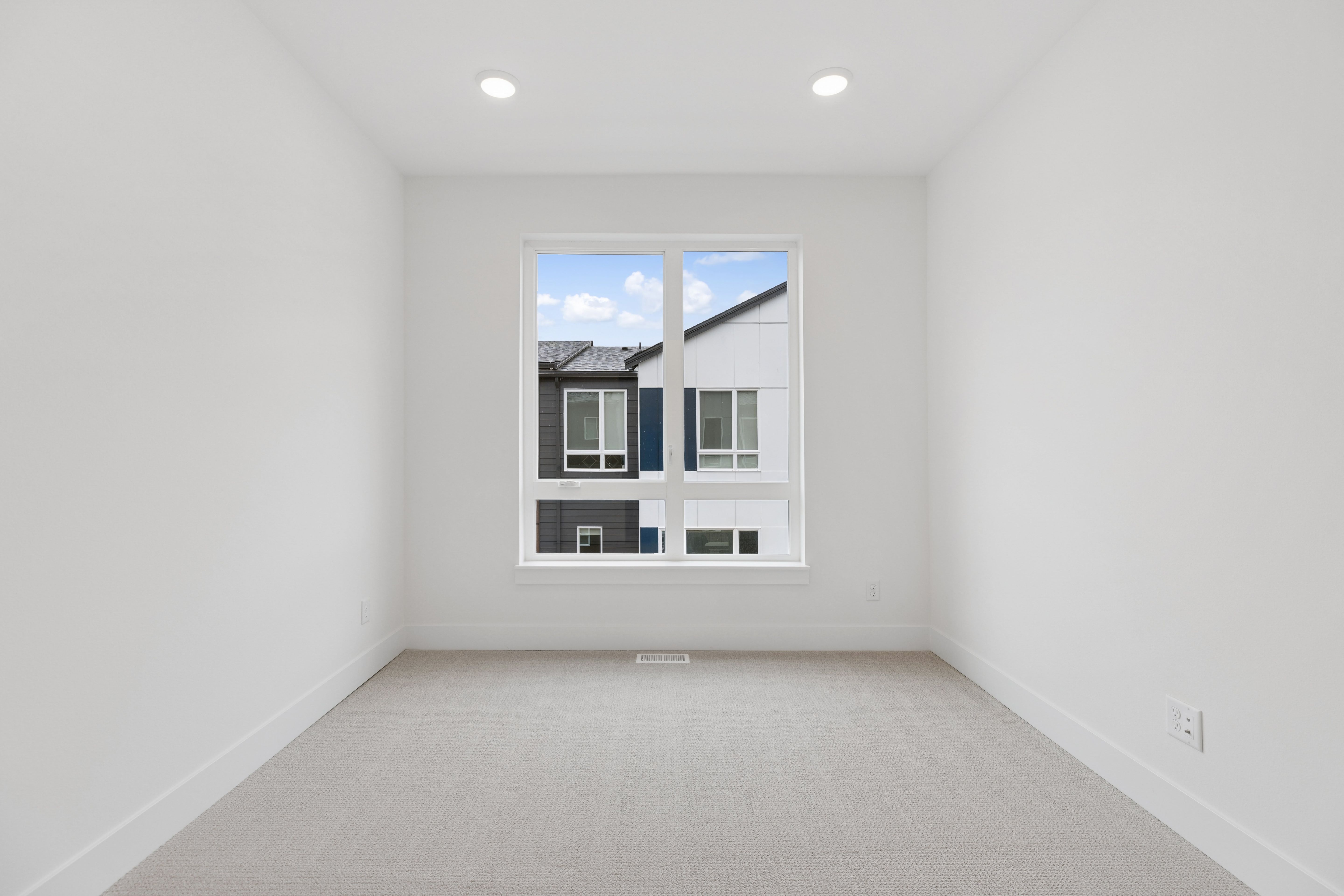 12207 137th PL NE Bldg 26-102
