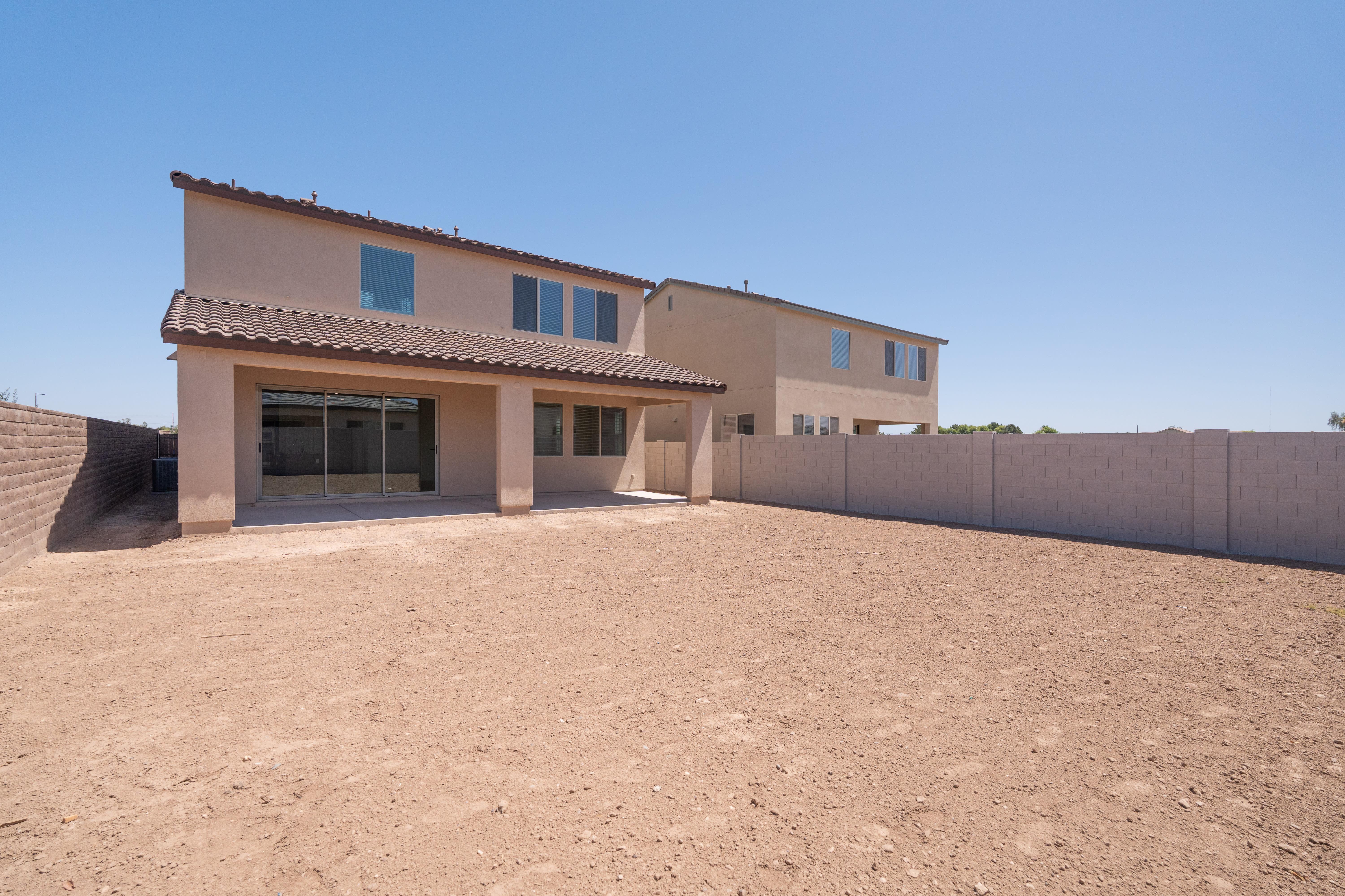 337 E LINDO LN