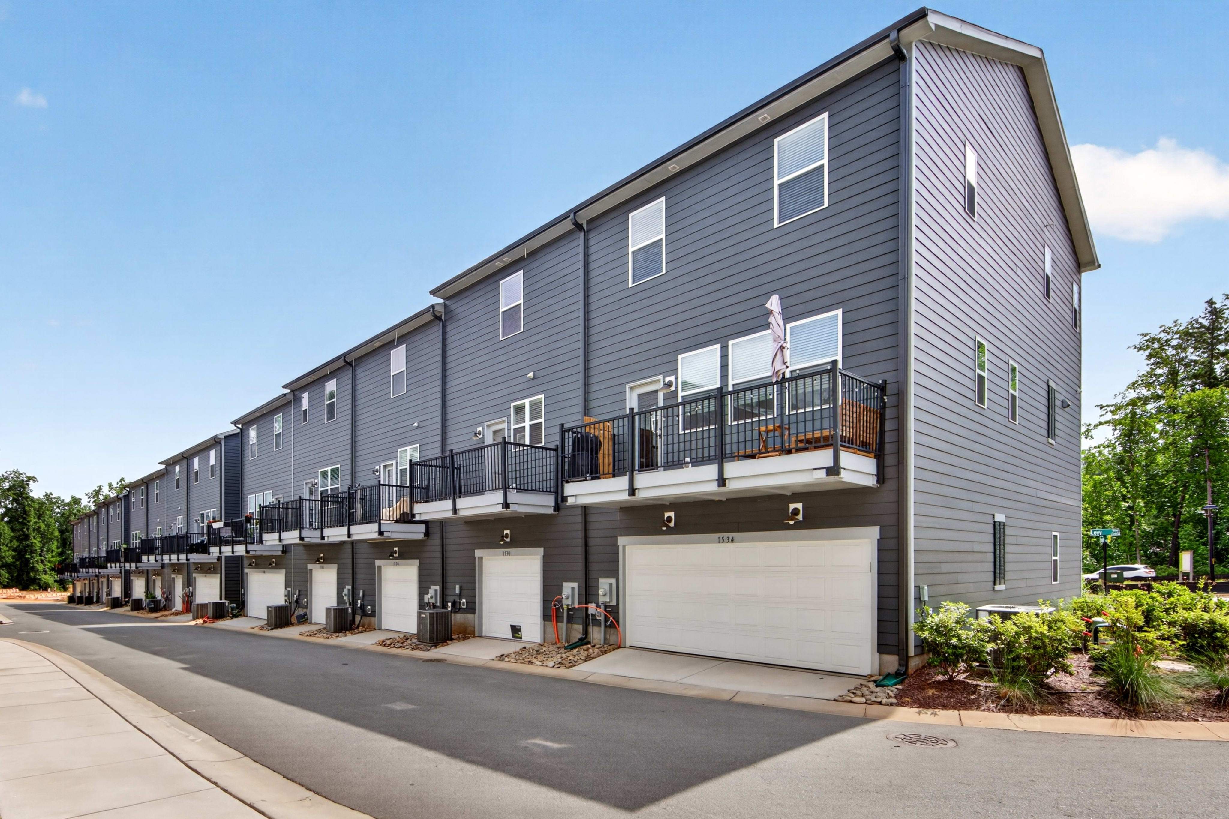 1530 Levy Way