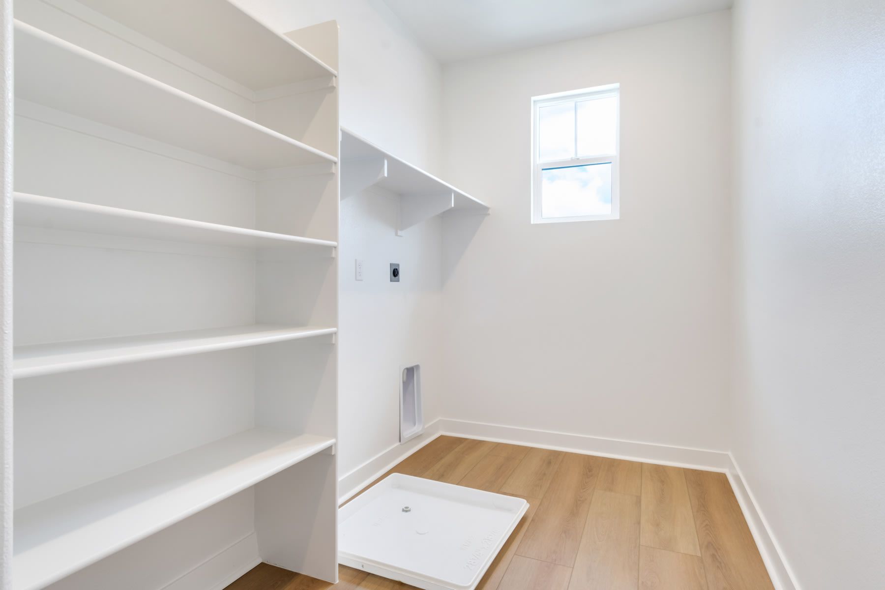 873 Railway Lane