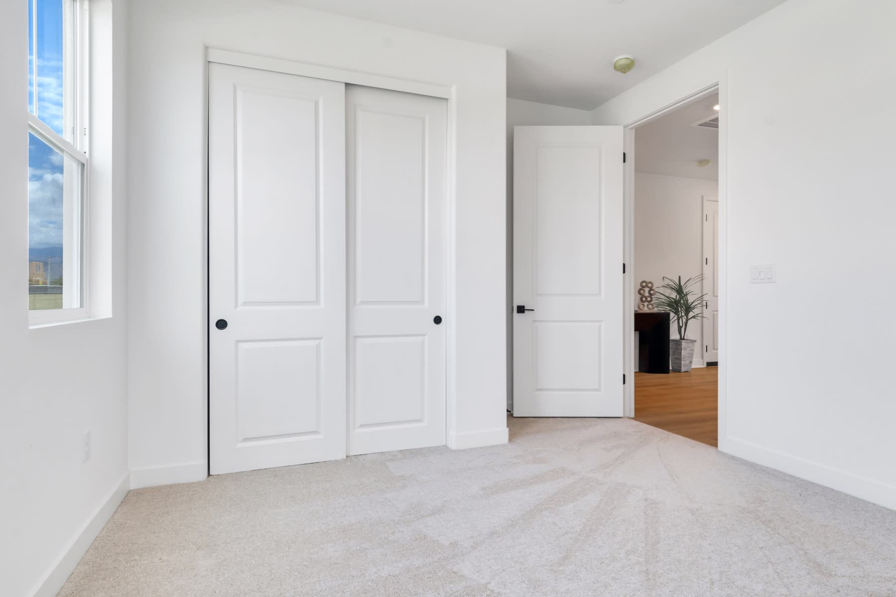 873 Railway Lane