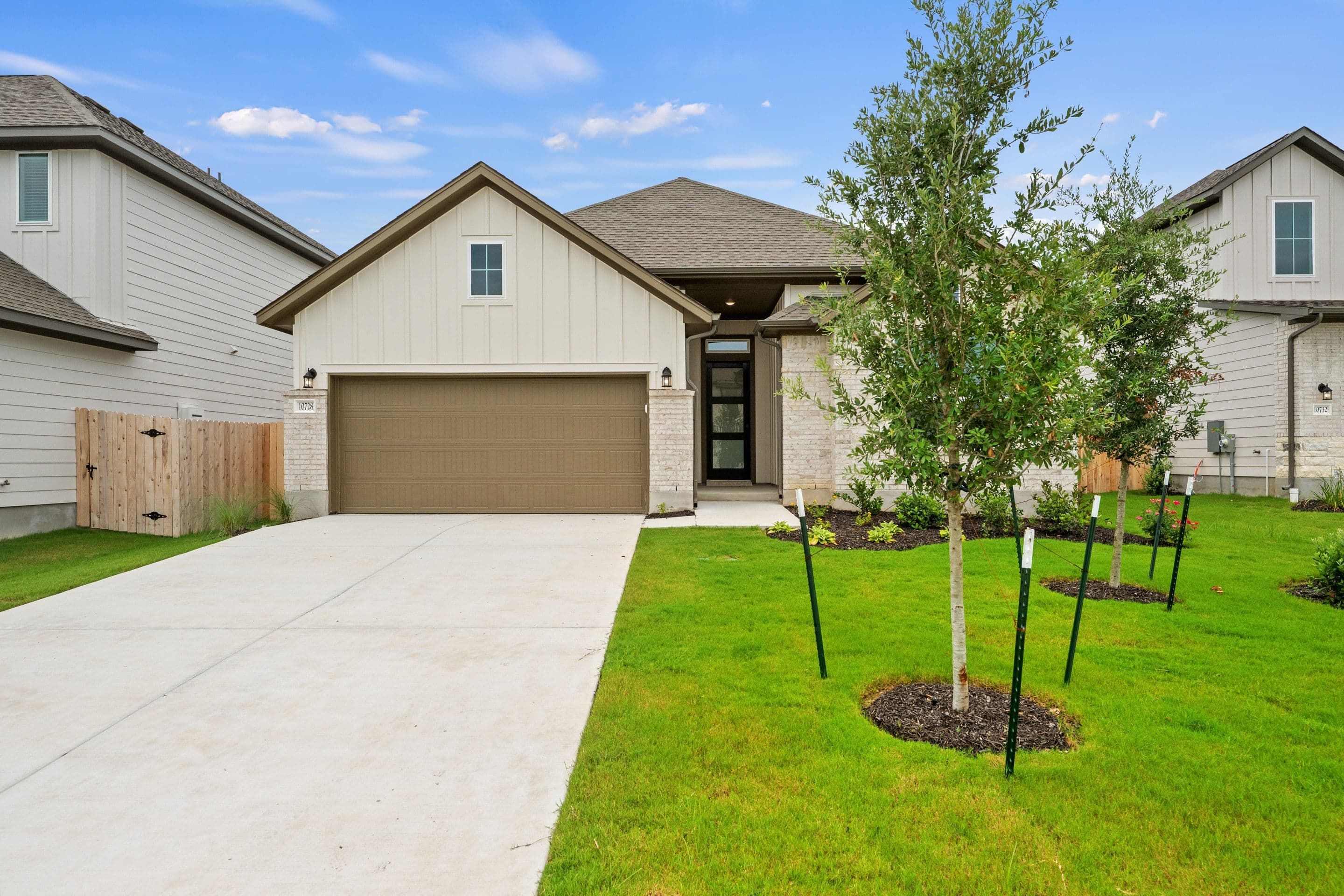 10728 Worth Lane