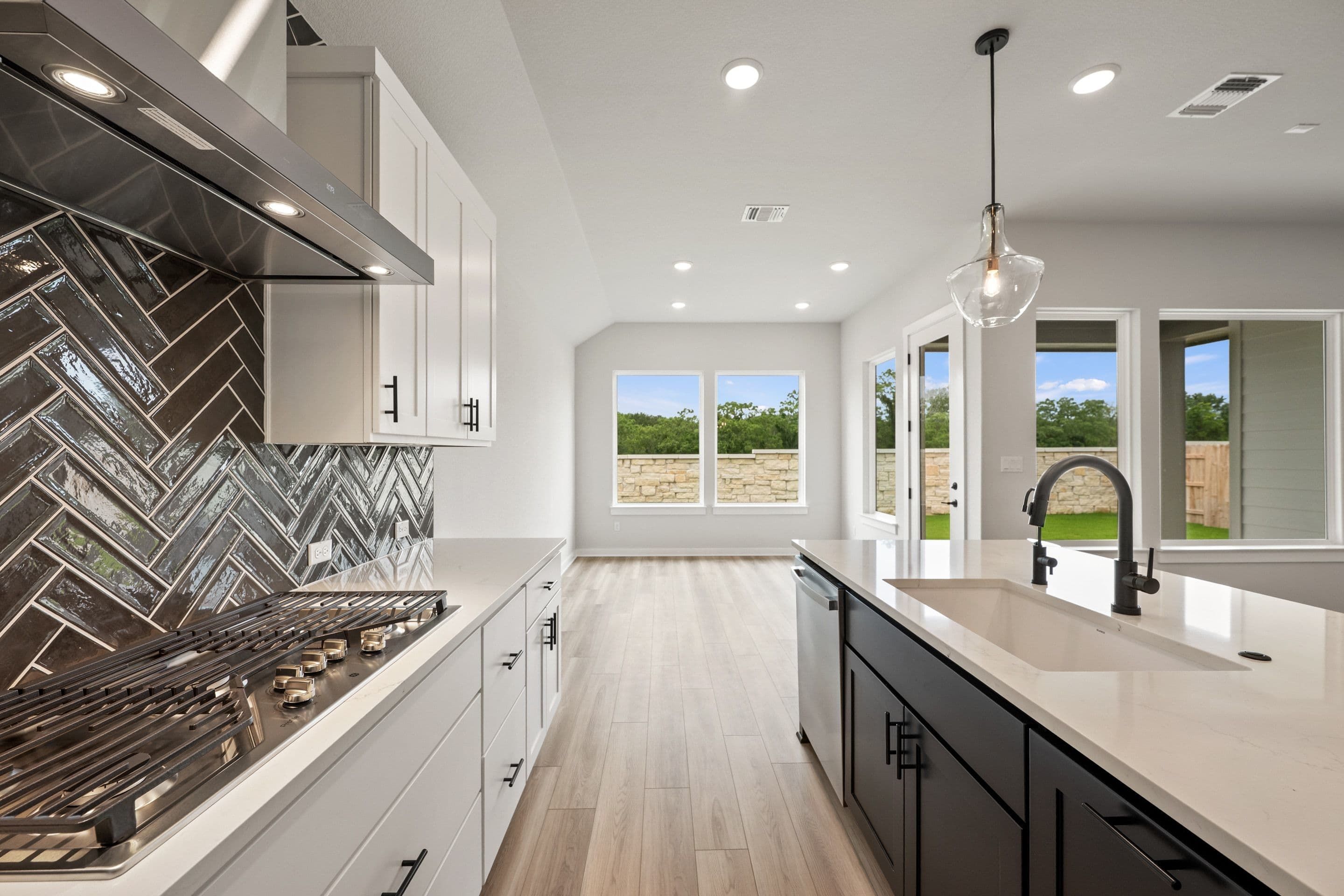 10728 Worth Lane
